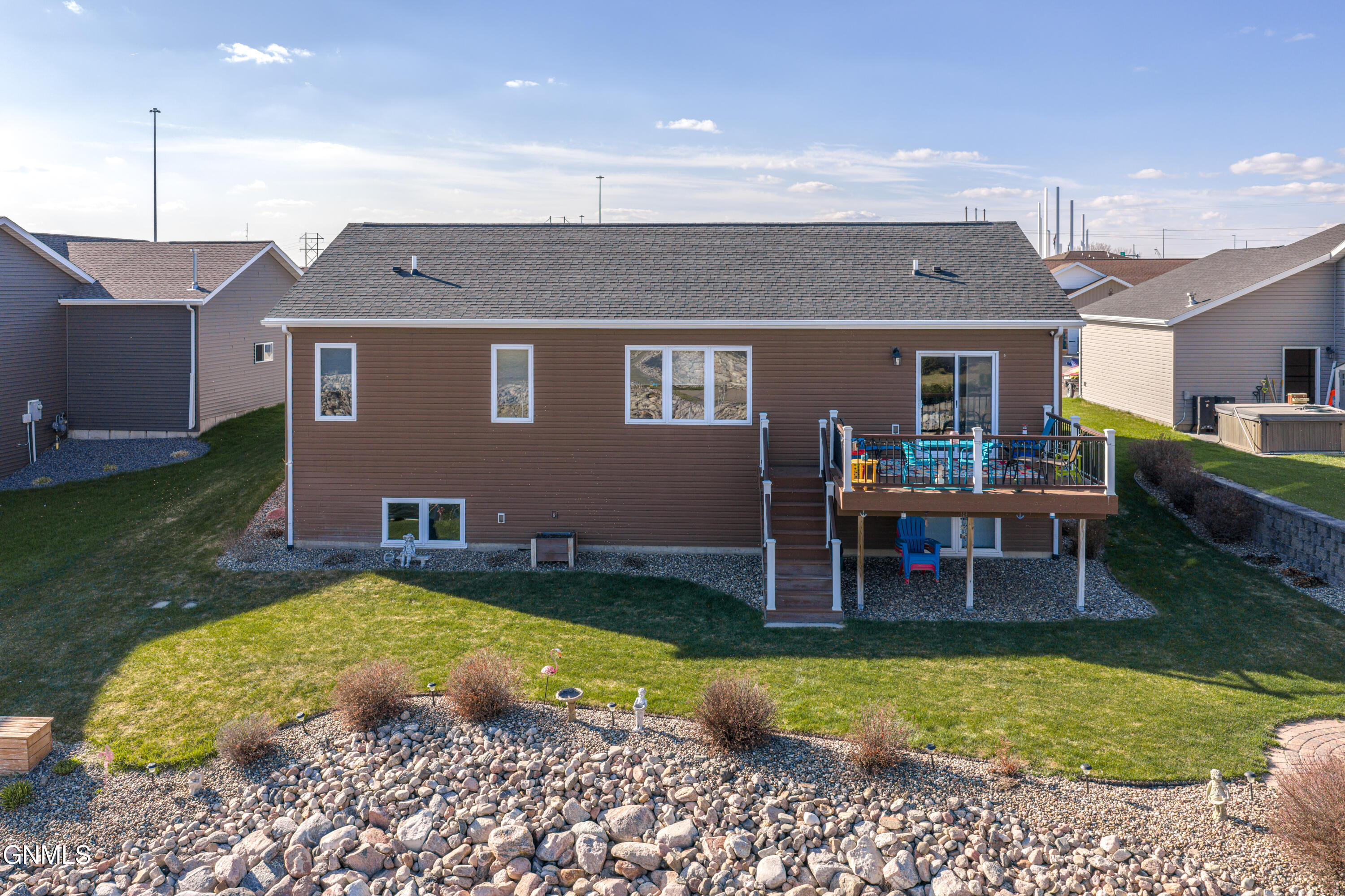 main property photo 85