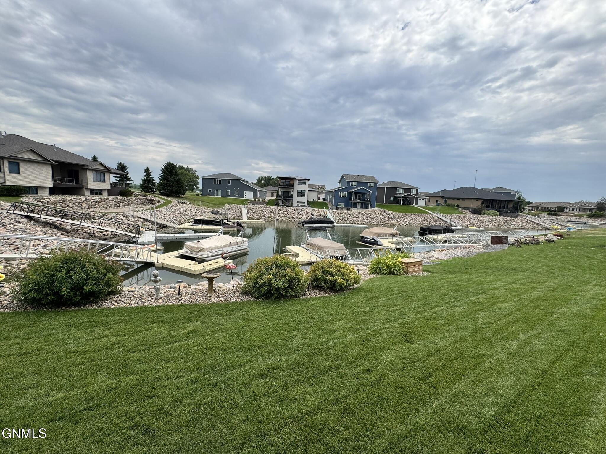 main property photo 88