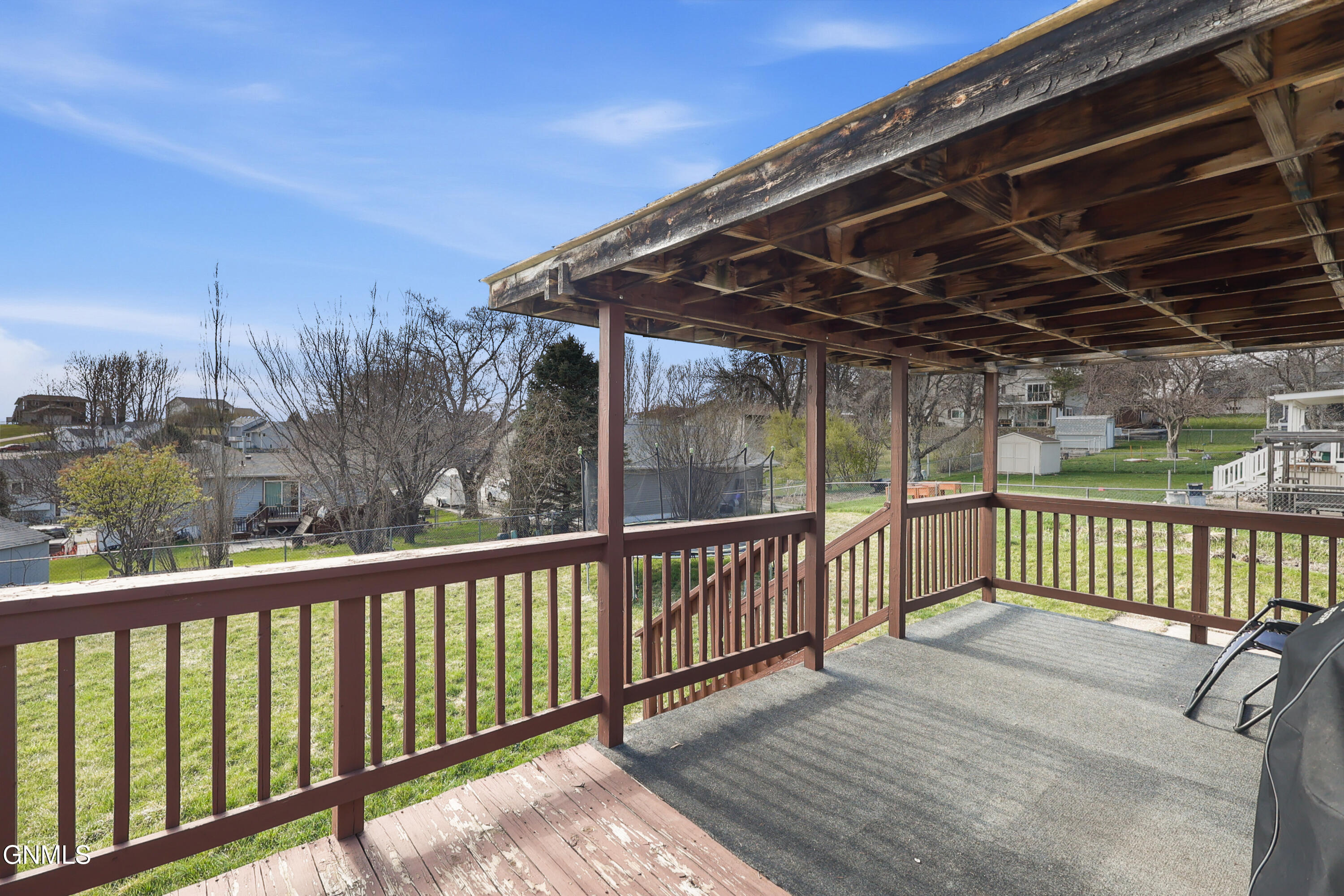 main property photo 34