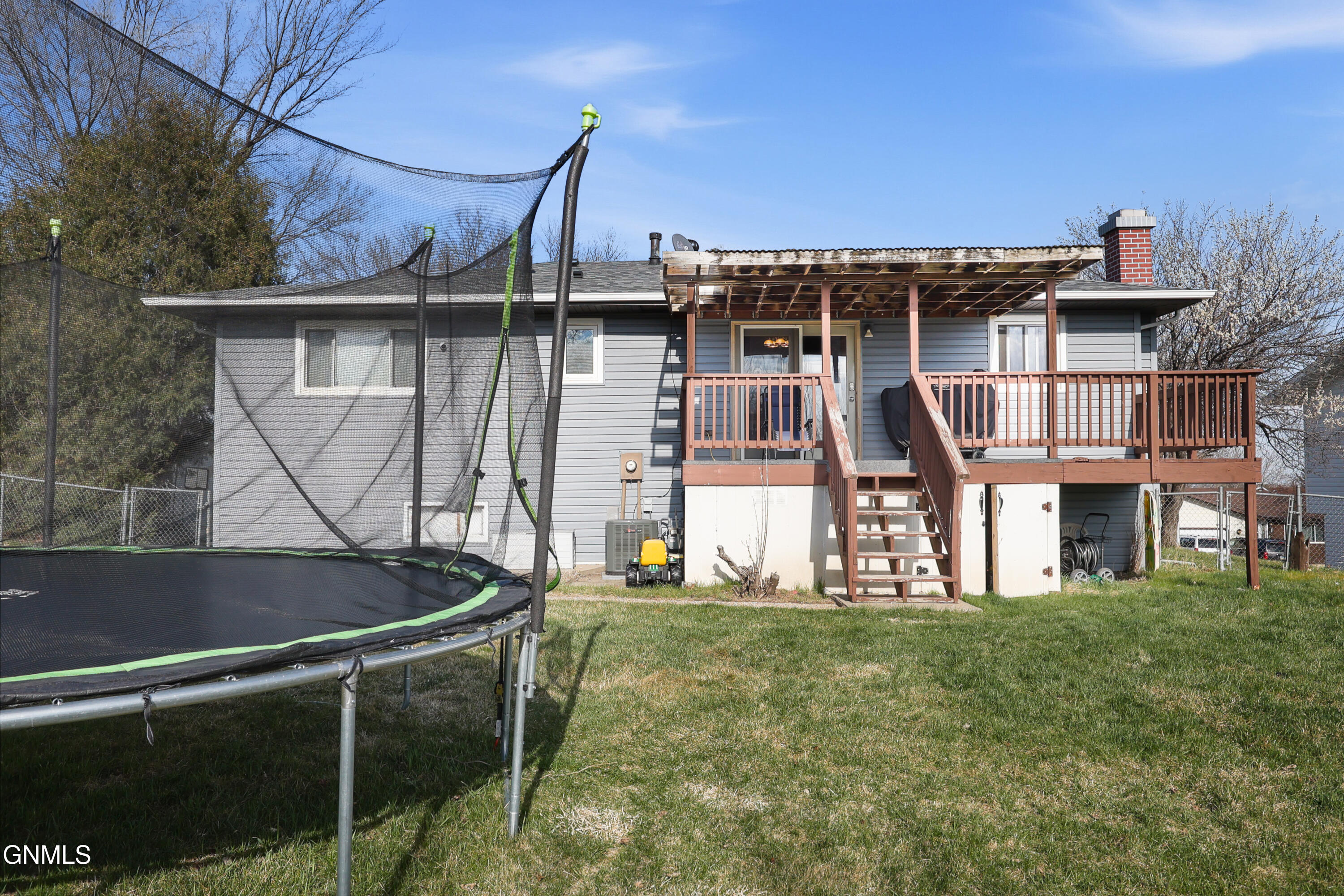 main property photo 35