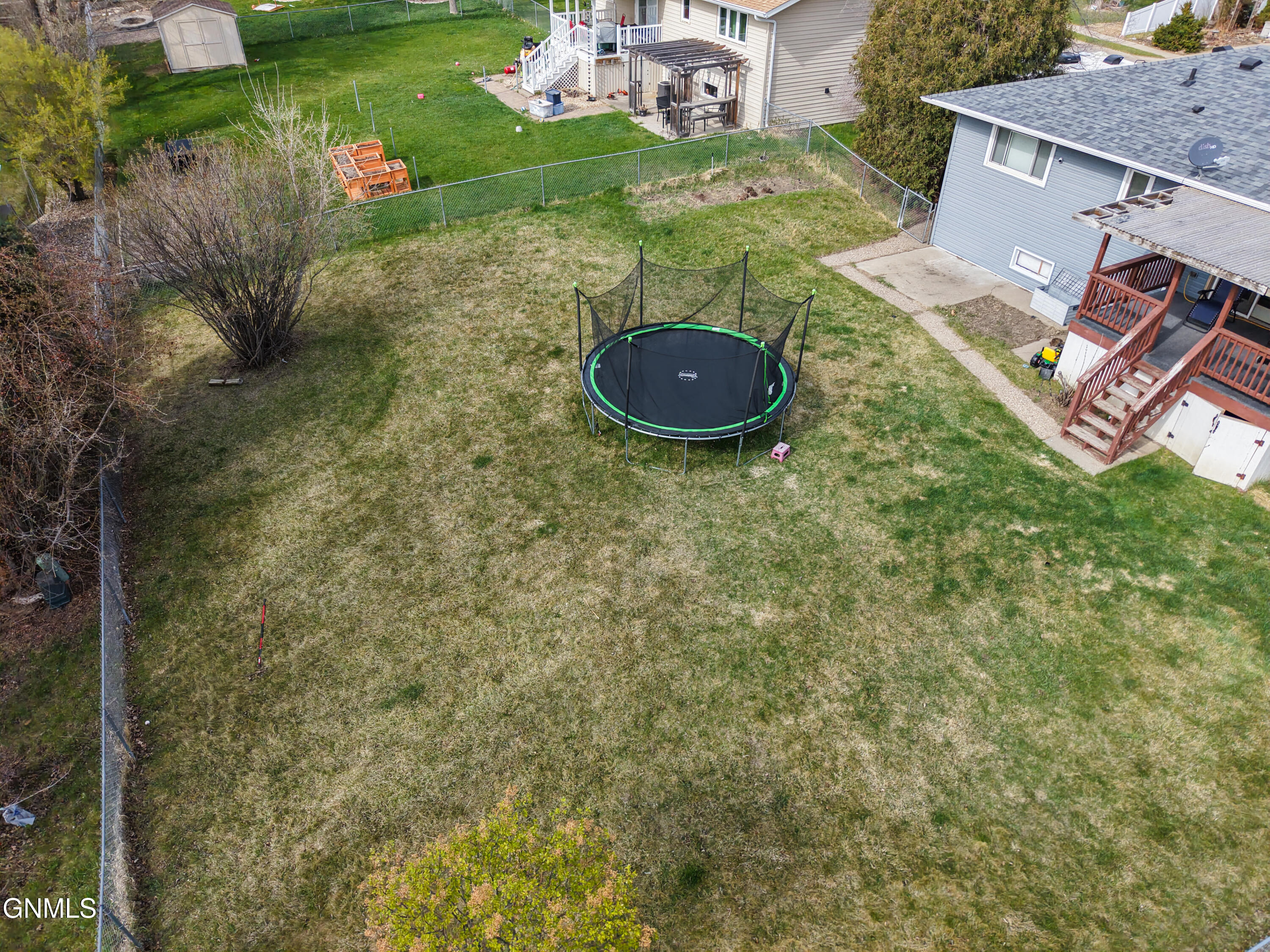 main property photo 36