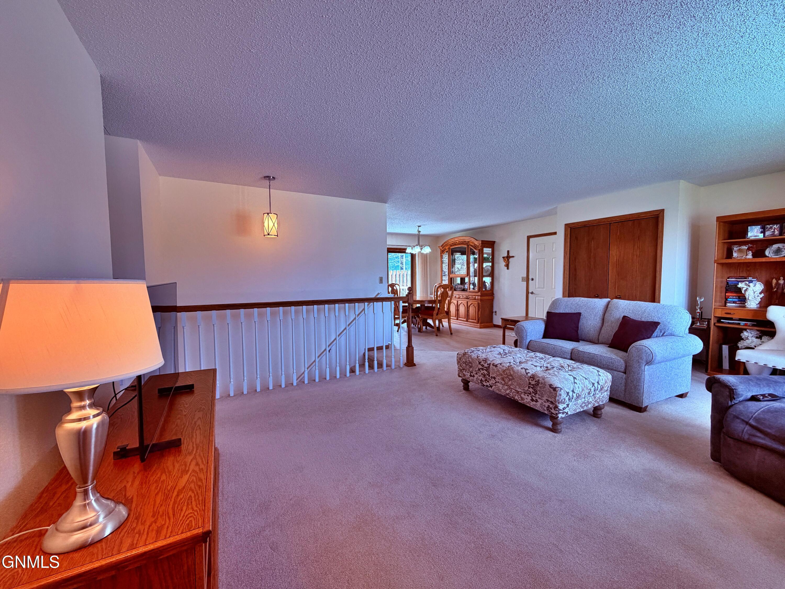 property viewer photo 15