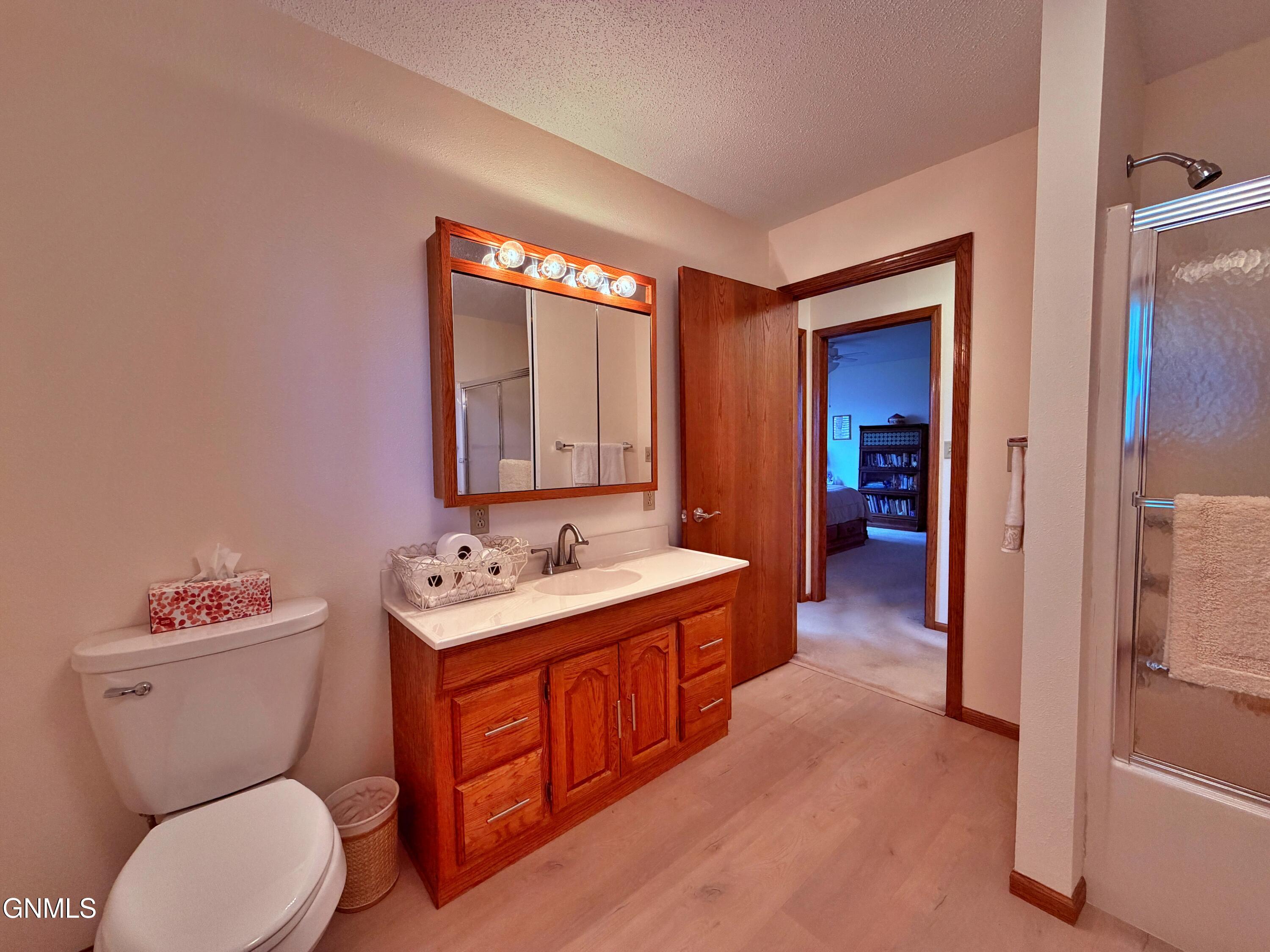 property viewer photo 26