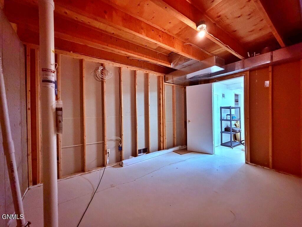 property viewer photo 42