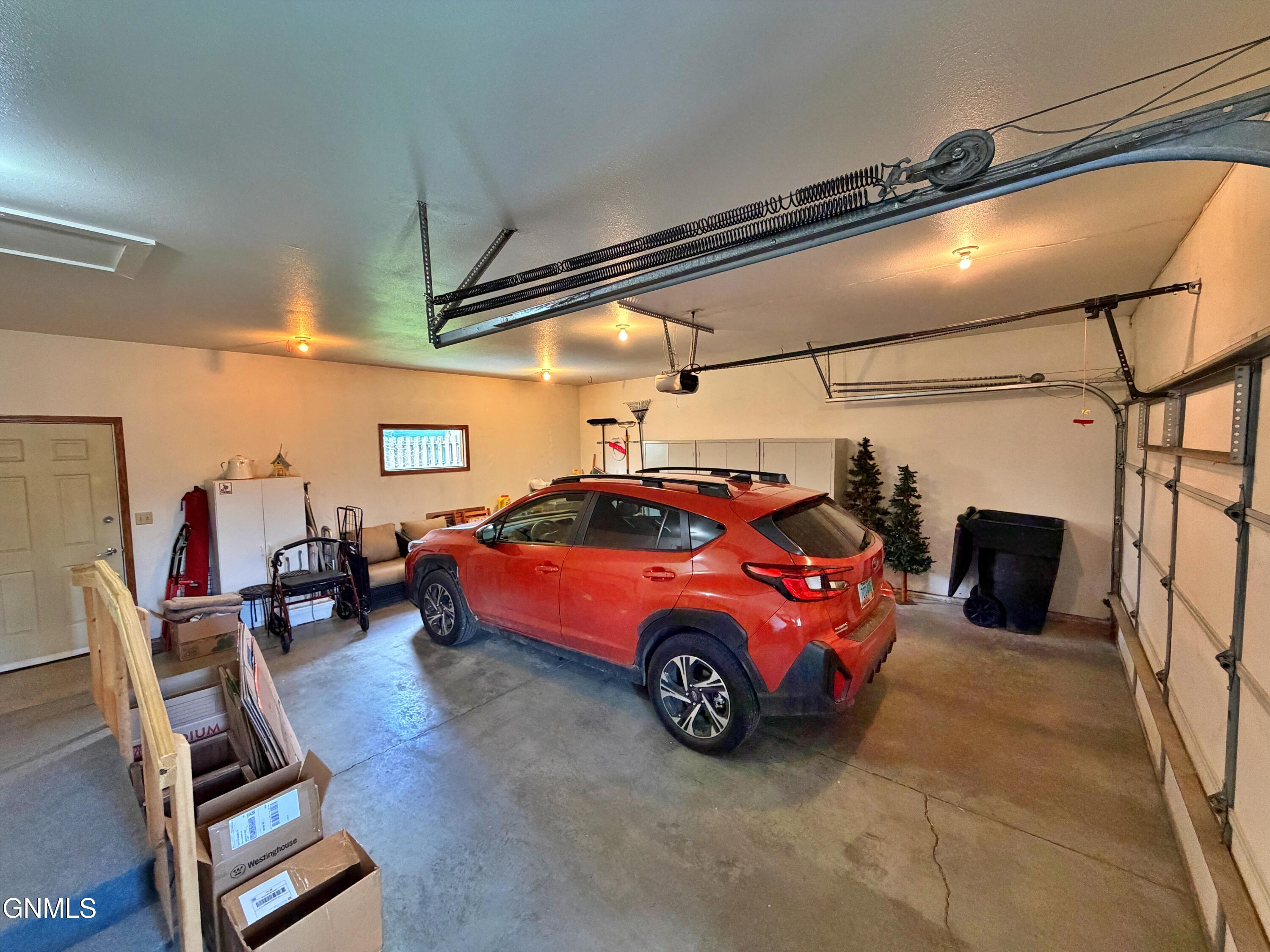 property viewer photo 44