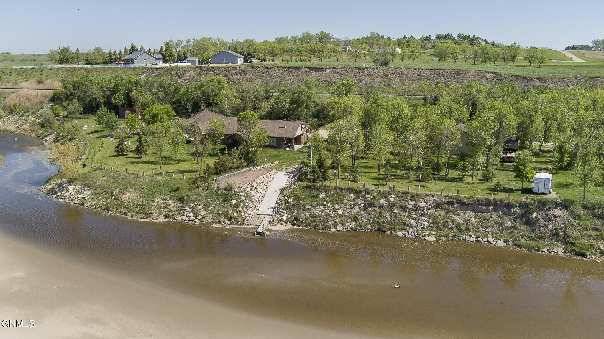 main property photo 81