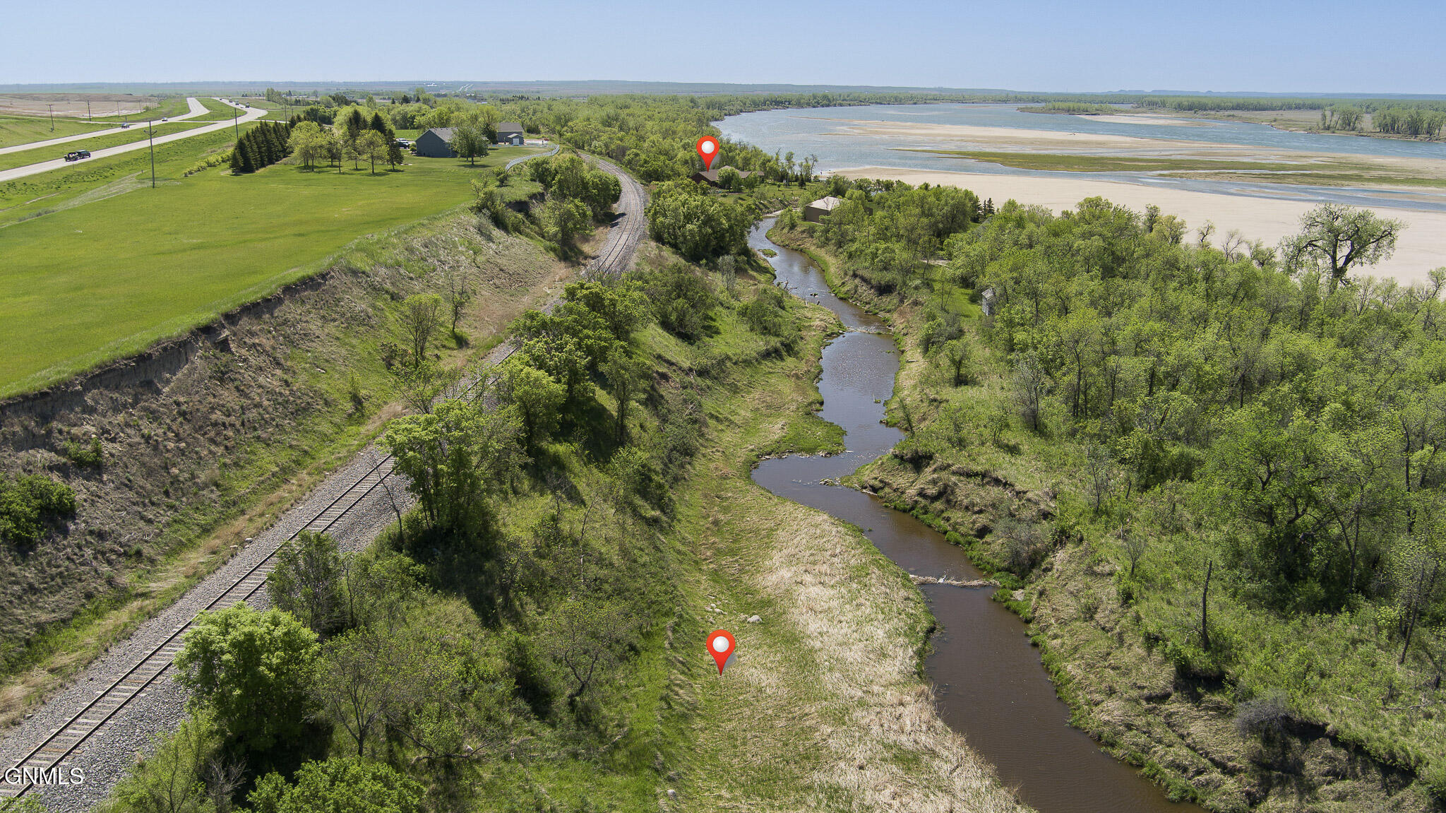main property photo 90