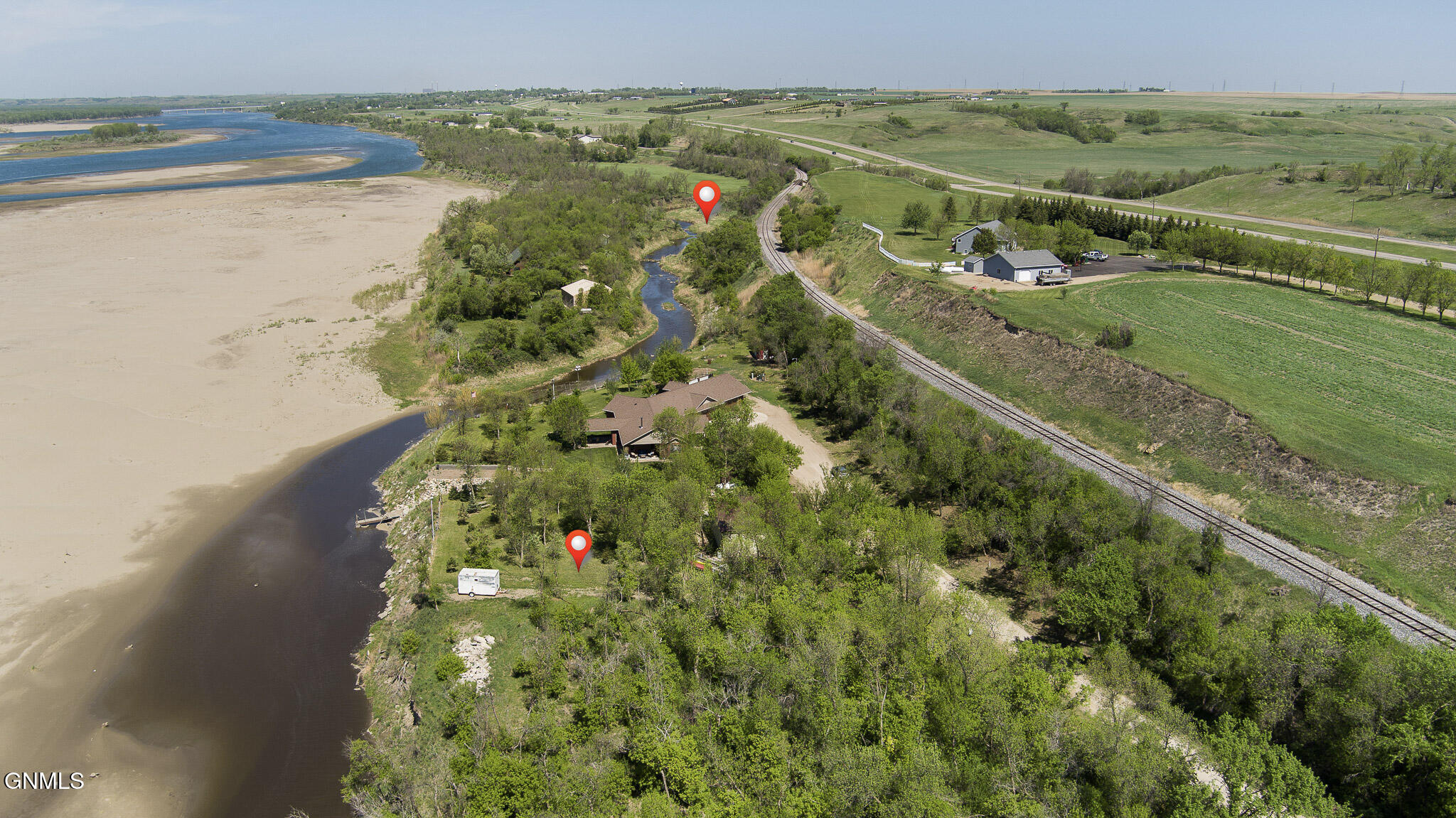 main property photo 94