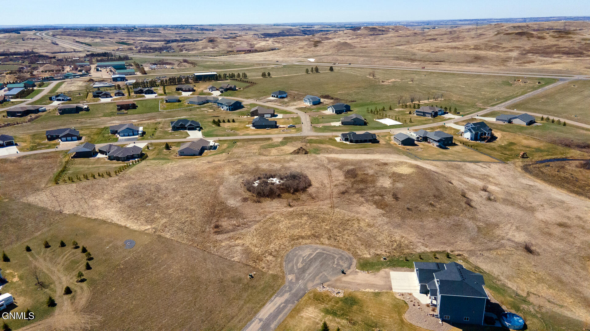 main property photo 12