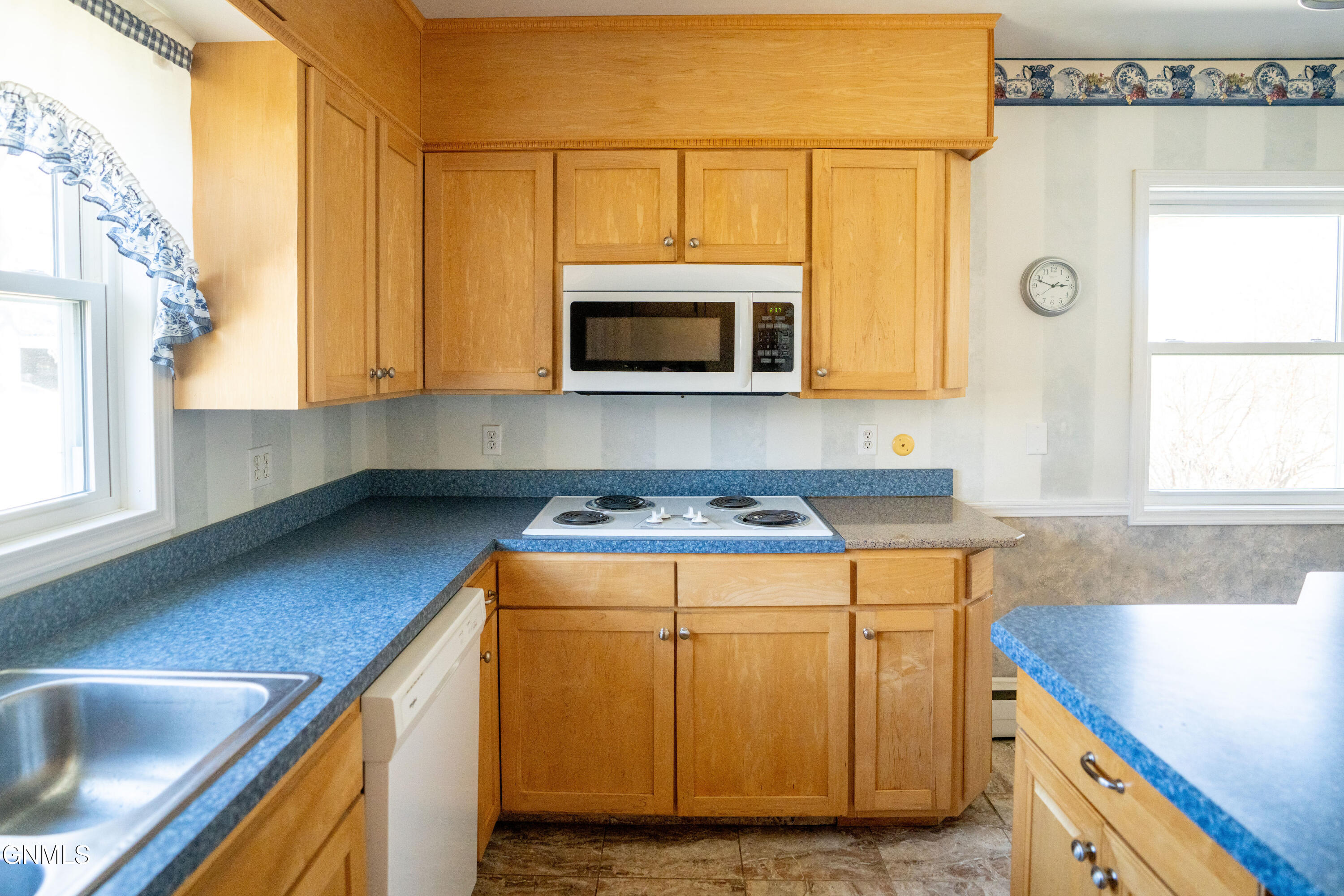 property viewer photo 4