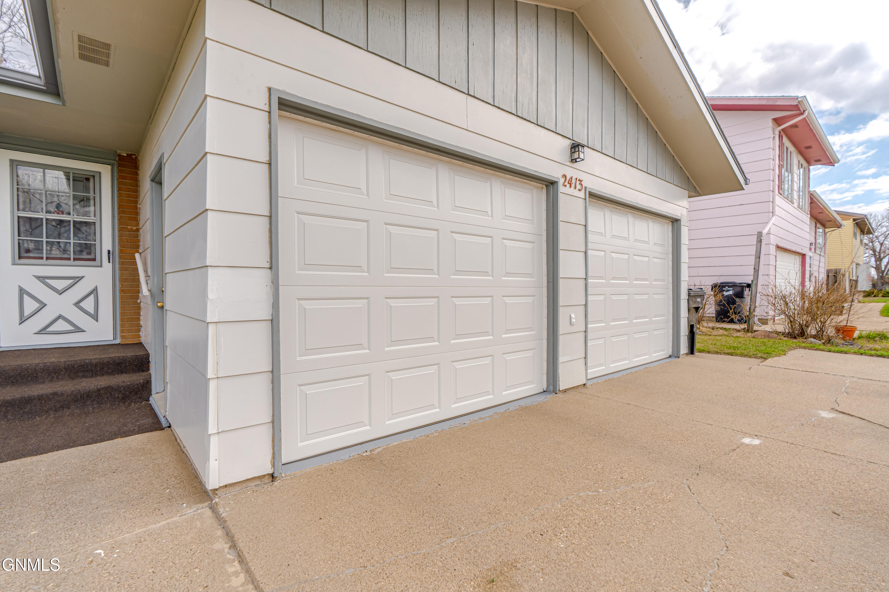 main property photo 70