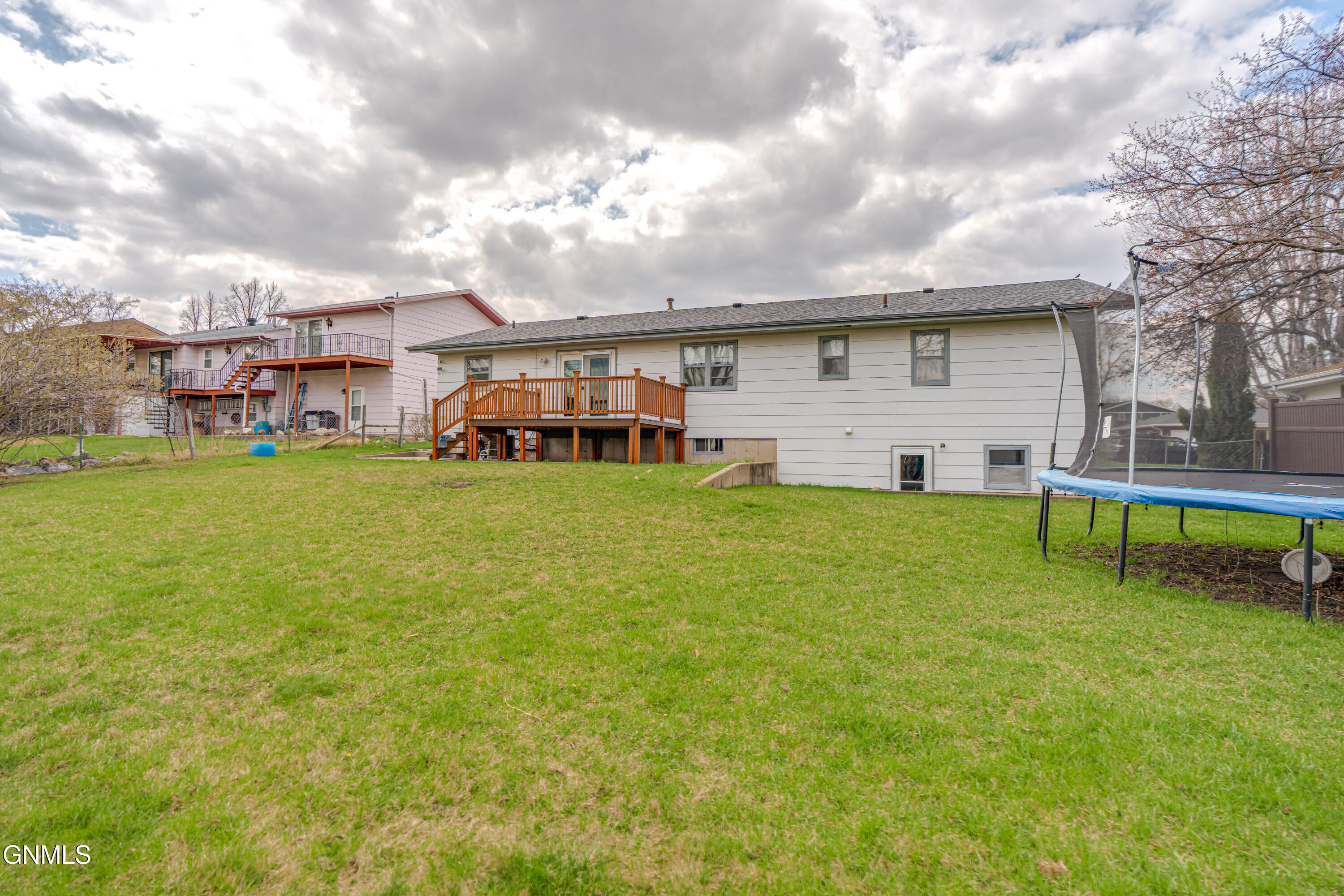 main property photo 77