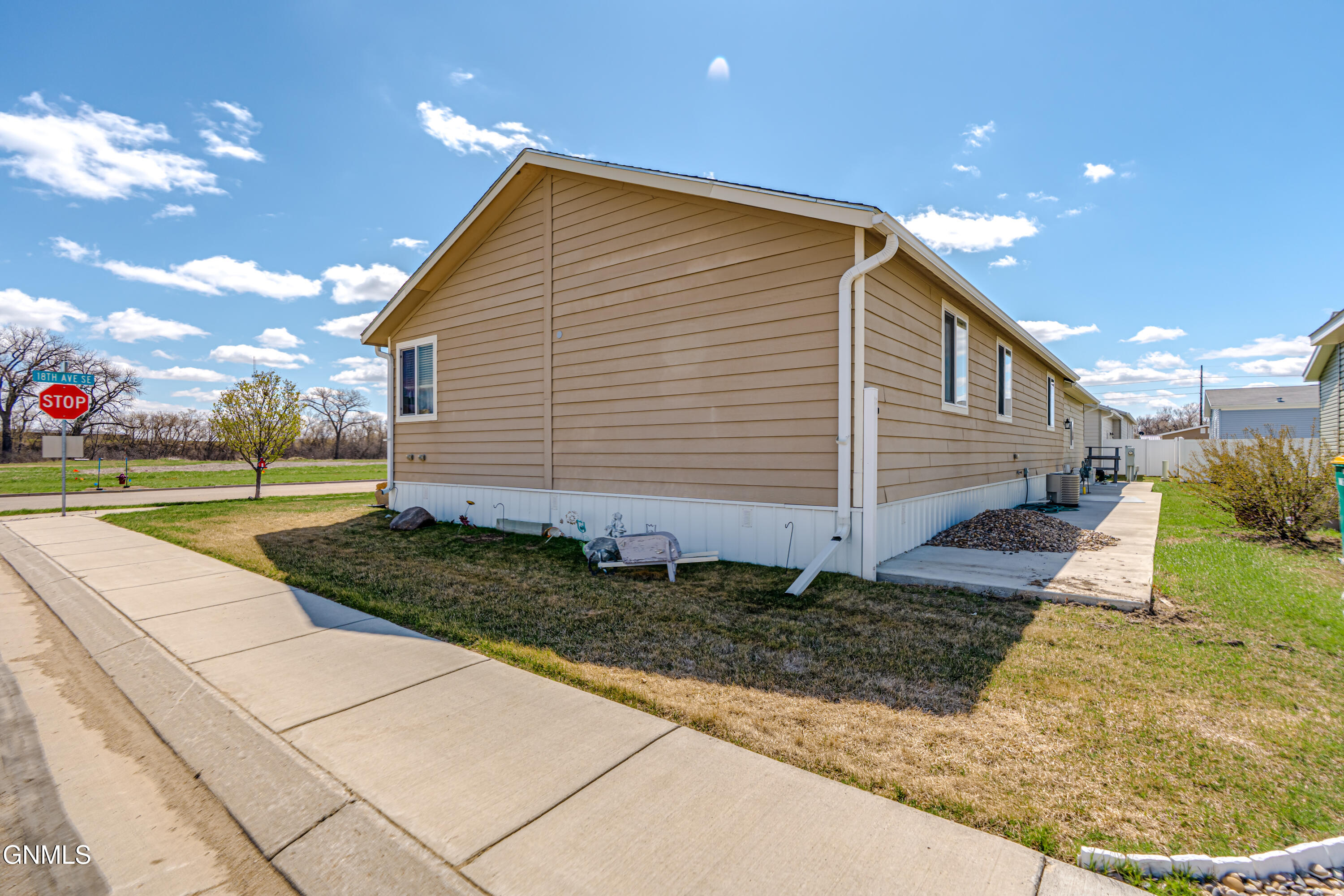 main property photo 46