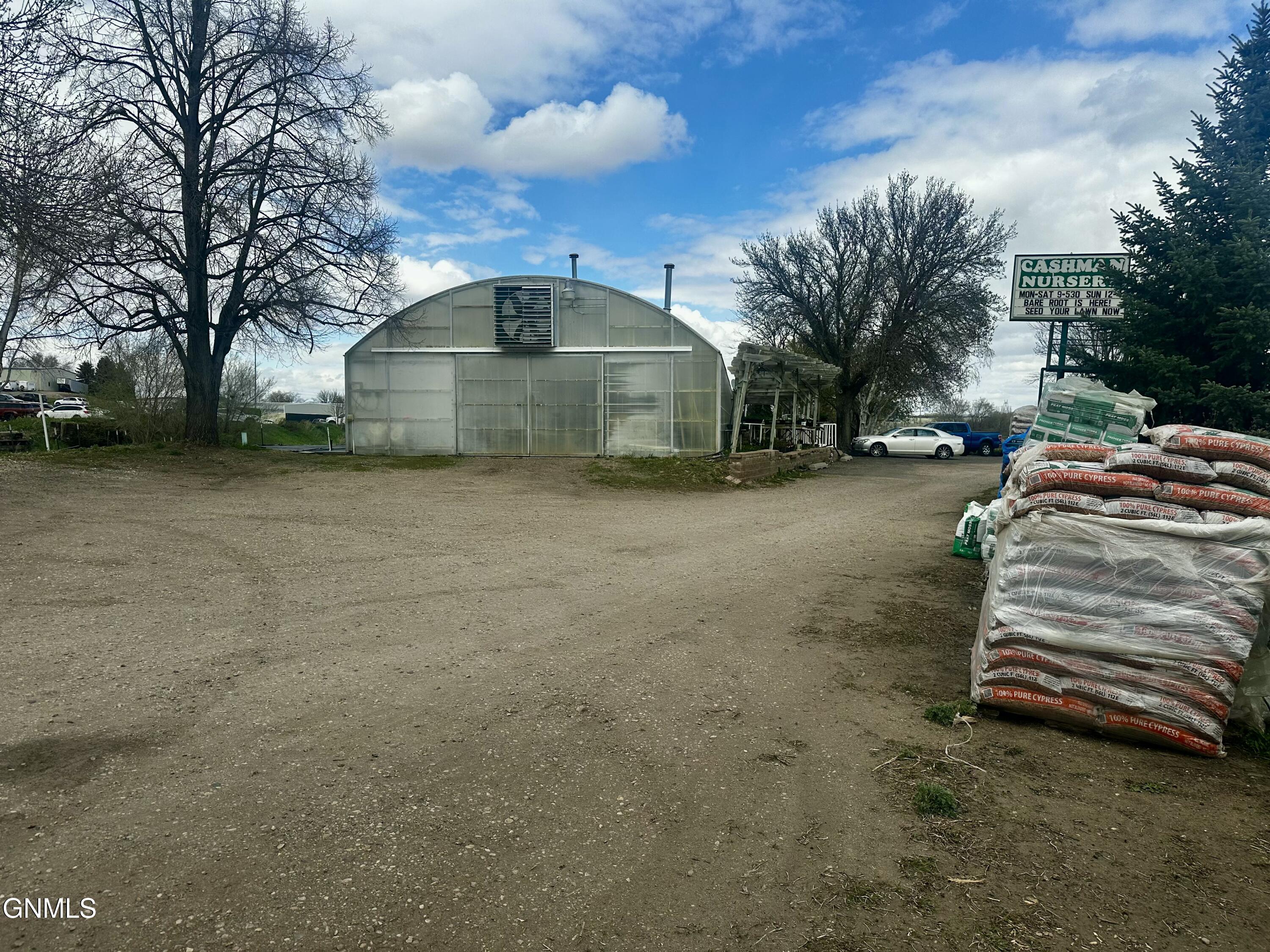 main property photo 18