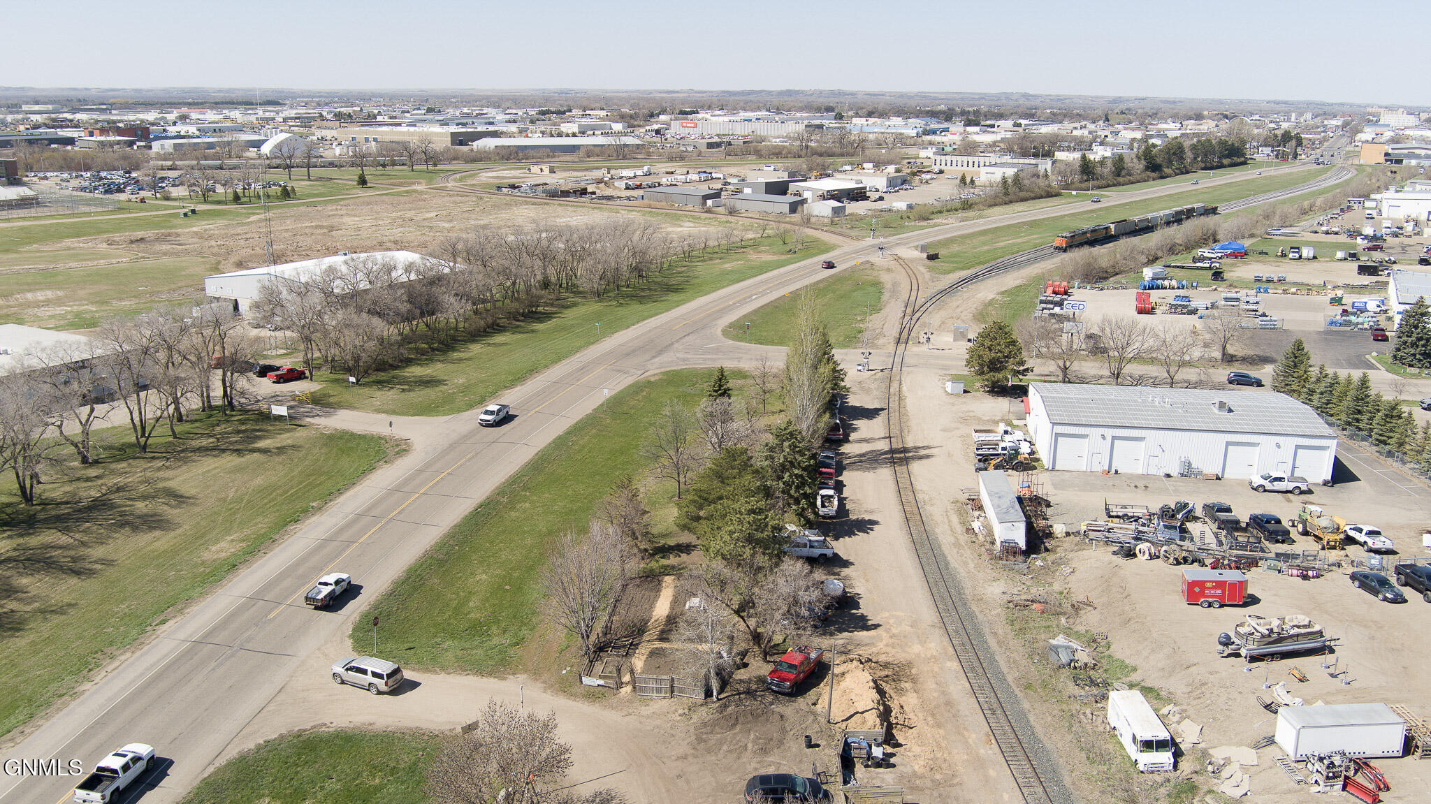 main property photo 35