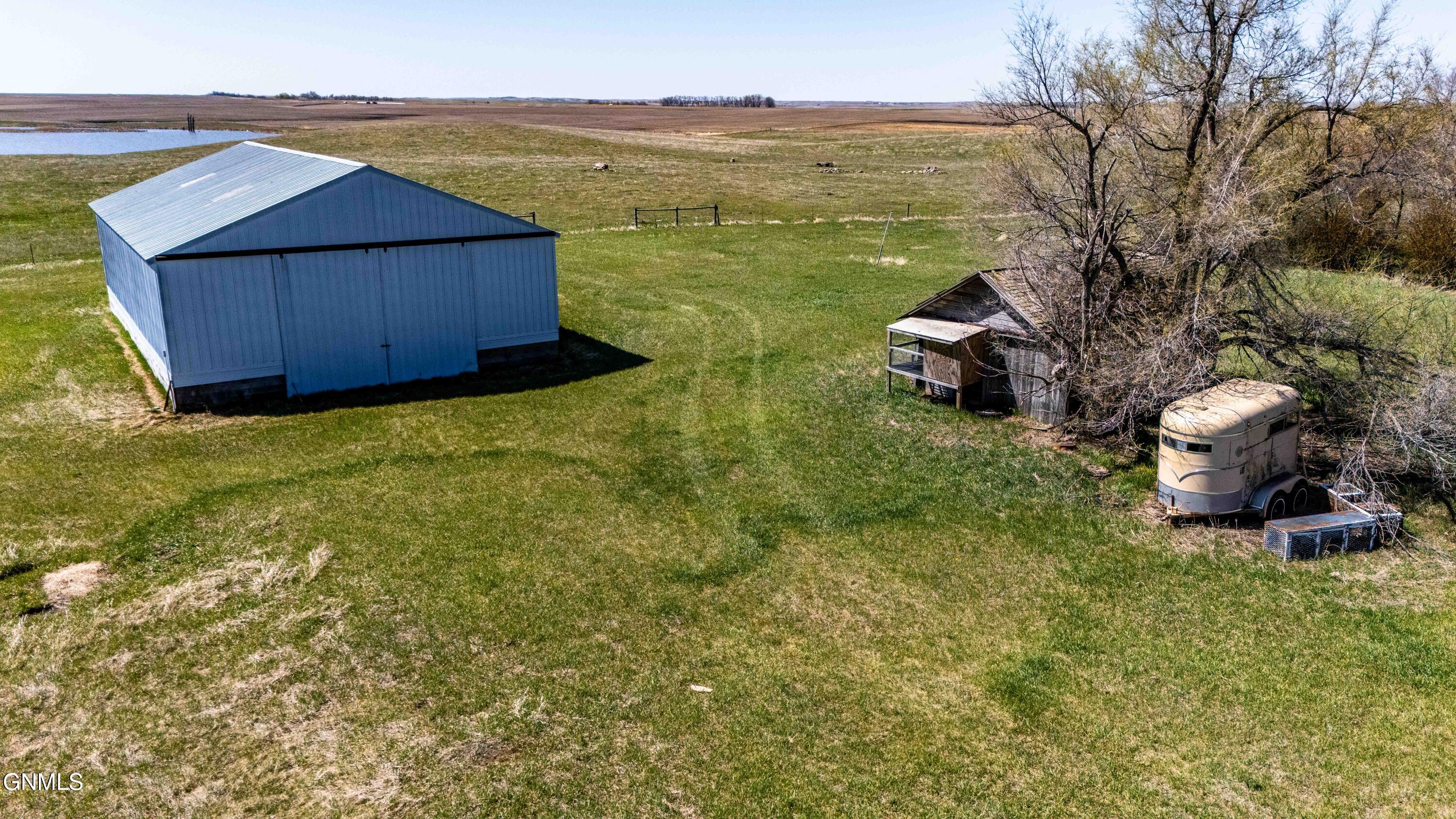 main property photo 16