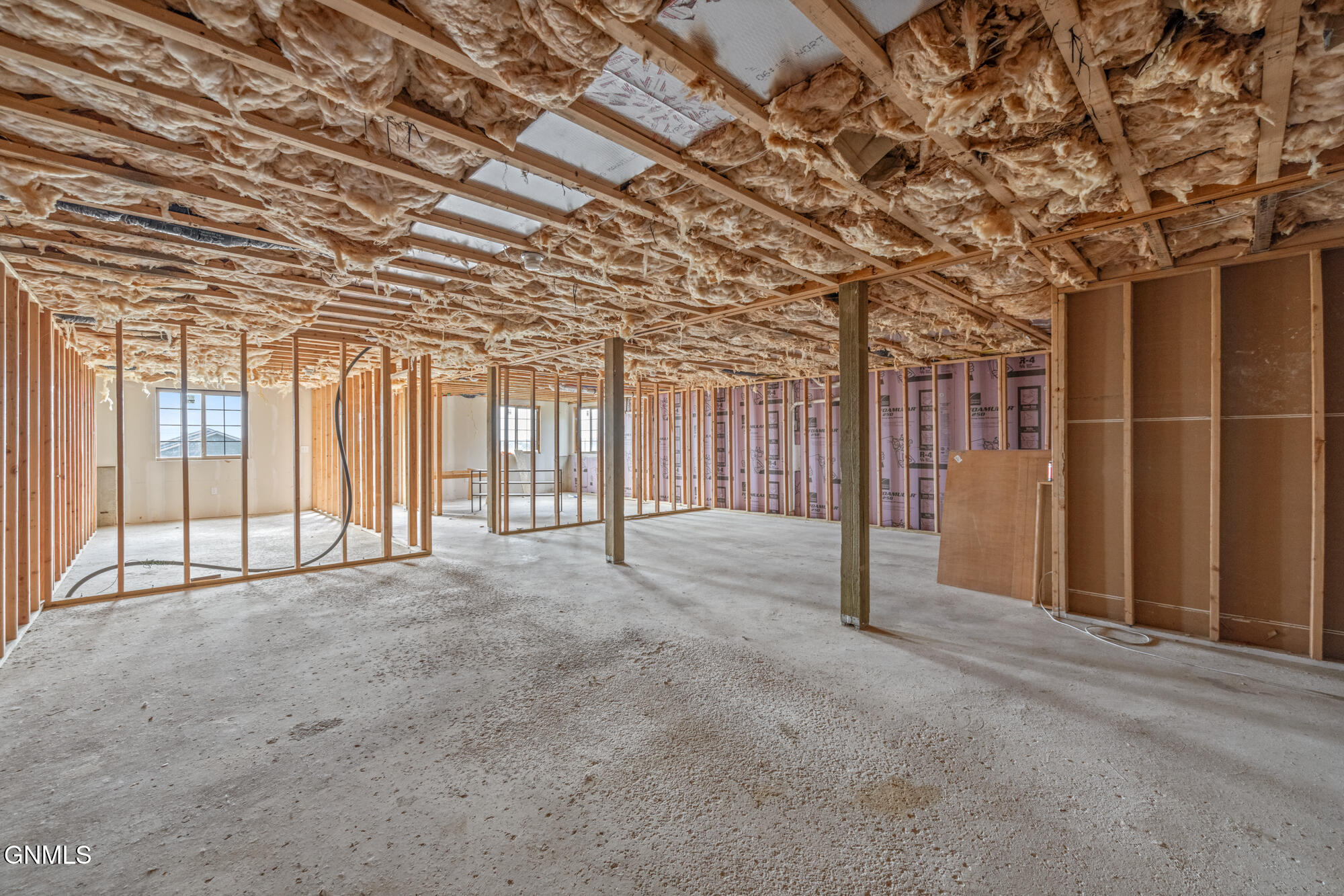 main property photo 48