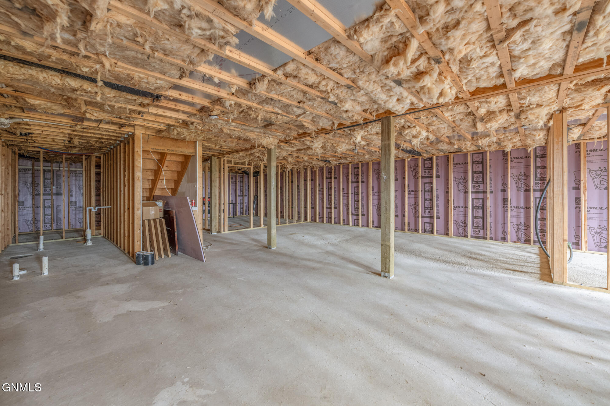 main property photo 49