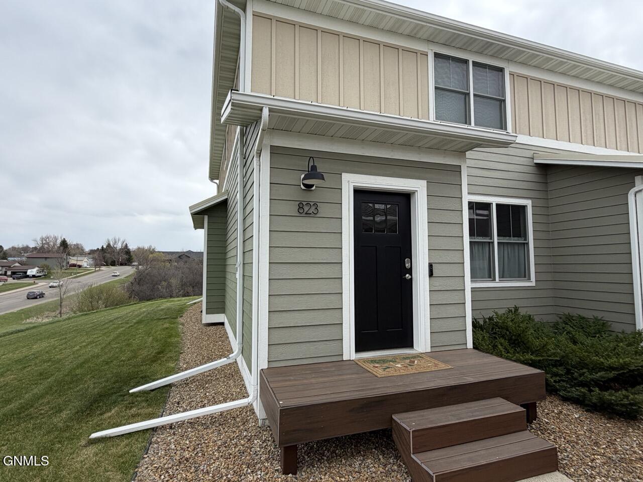 property viewer photo 1