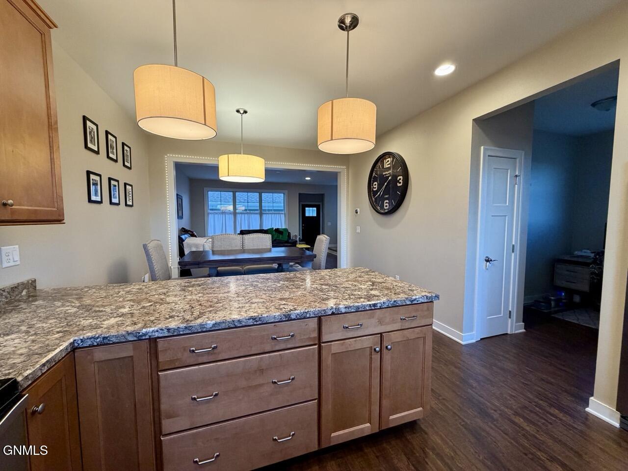 property viewer photo 10