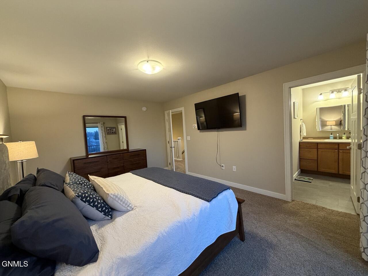 property viewer photo 21