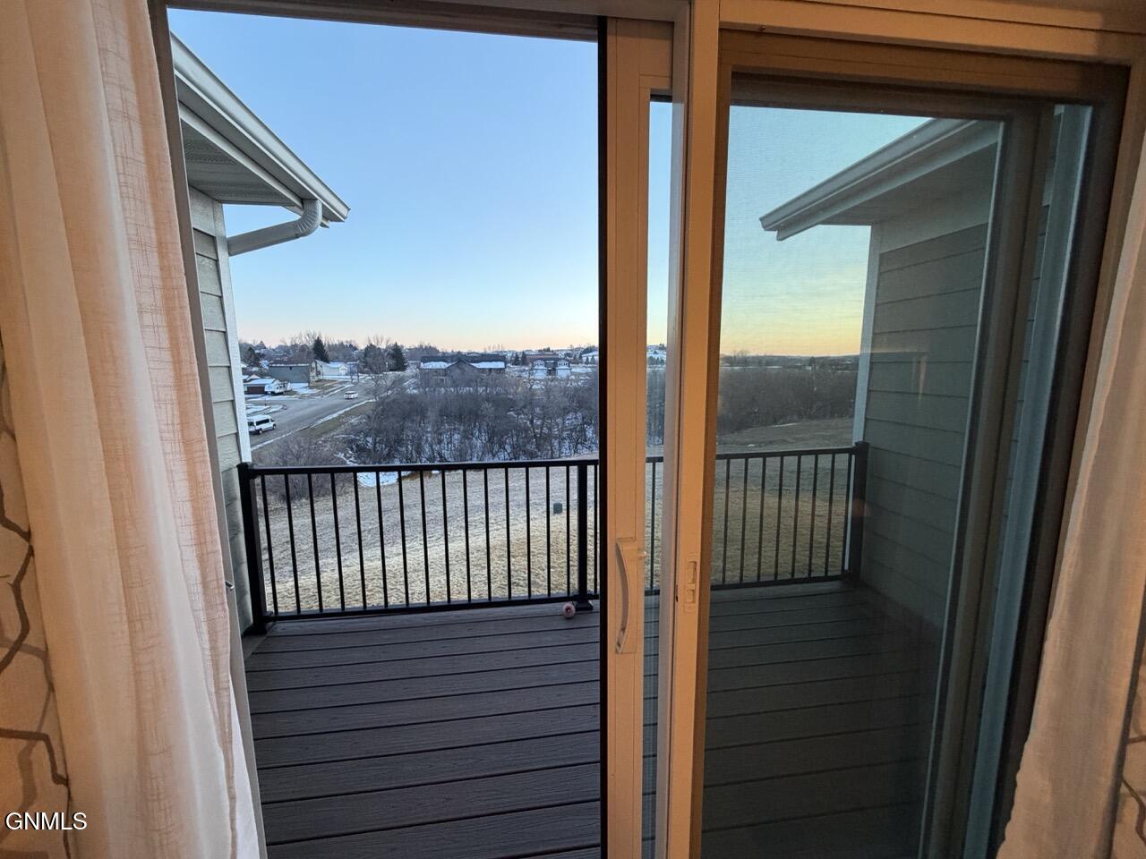 property viewer photo 22