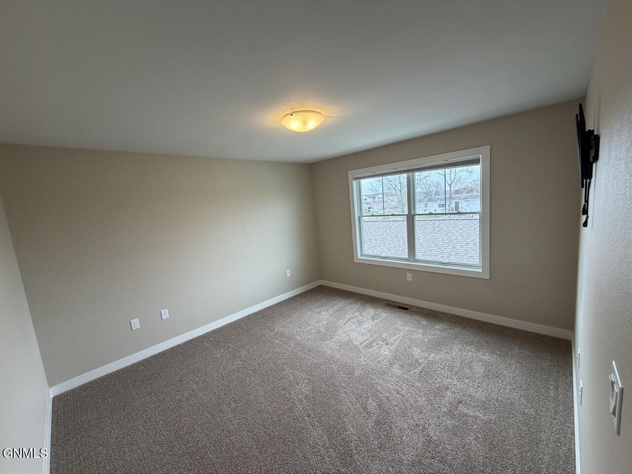 property viewer photo 28