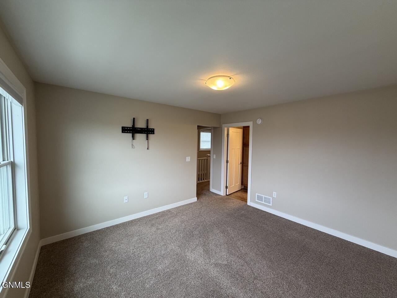 property viewer photo 29