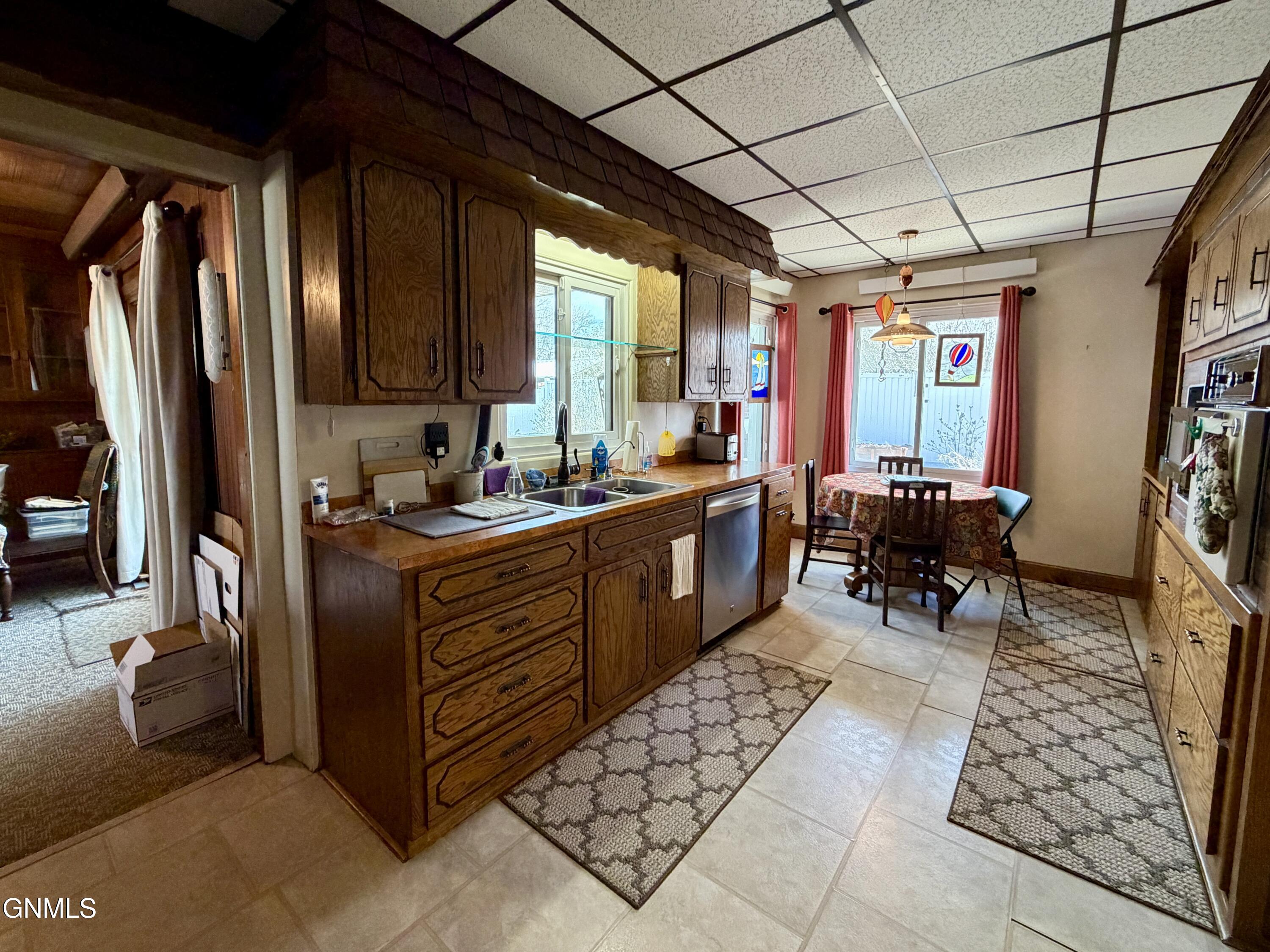 property viewer photo 23