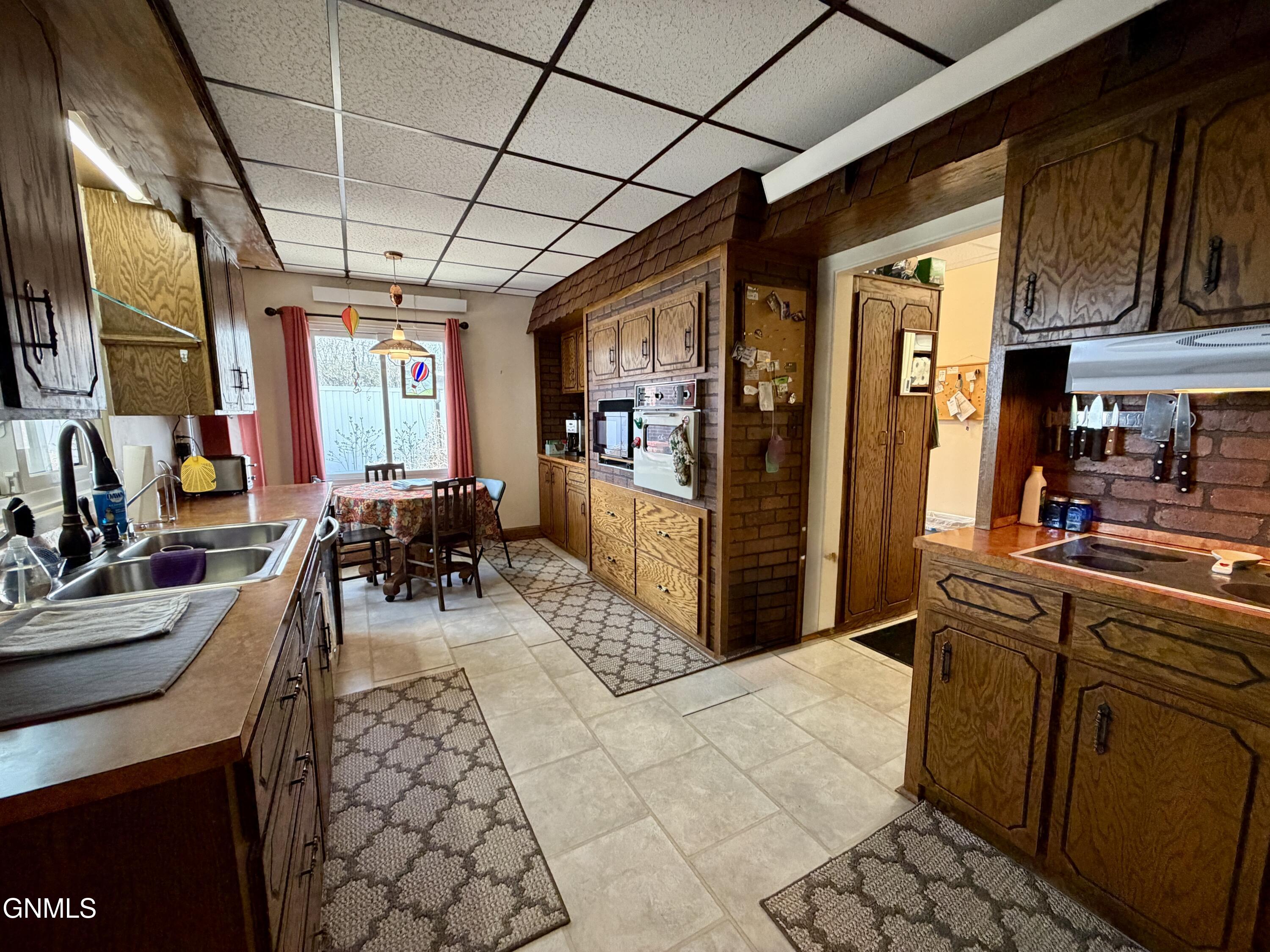 property viewer photo 30