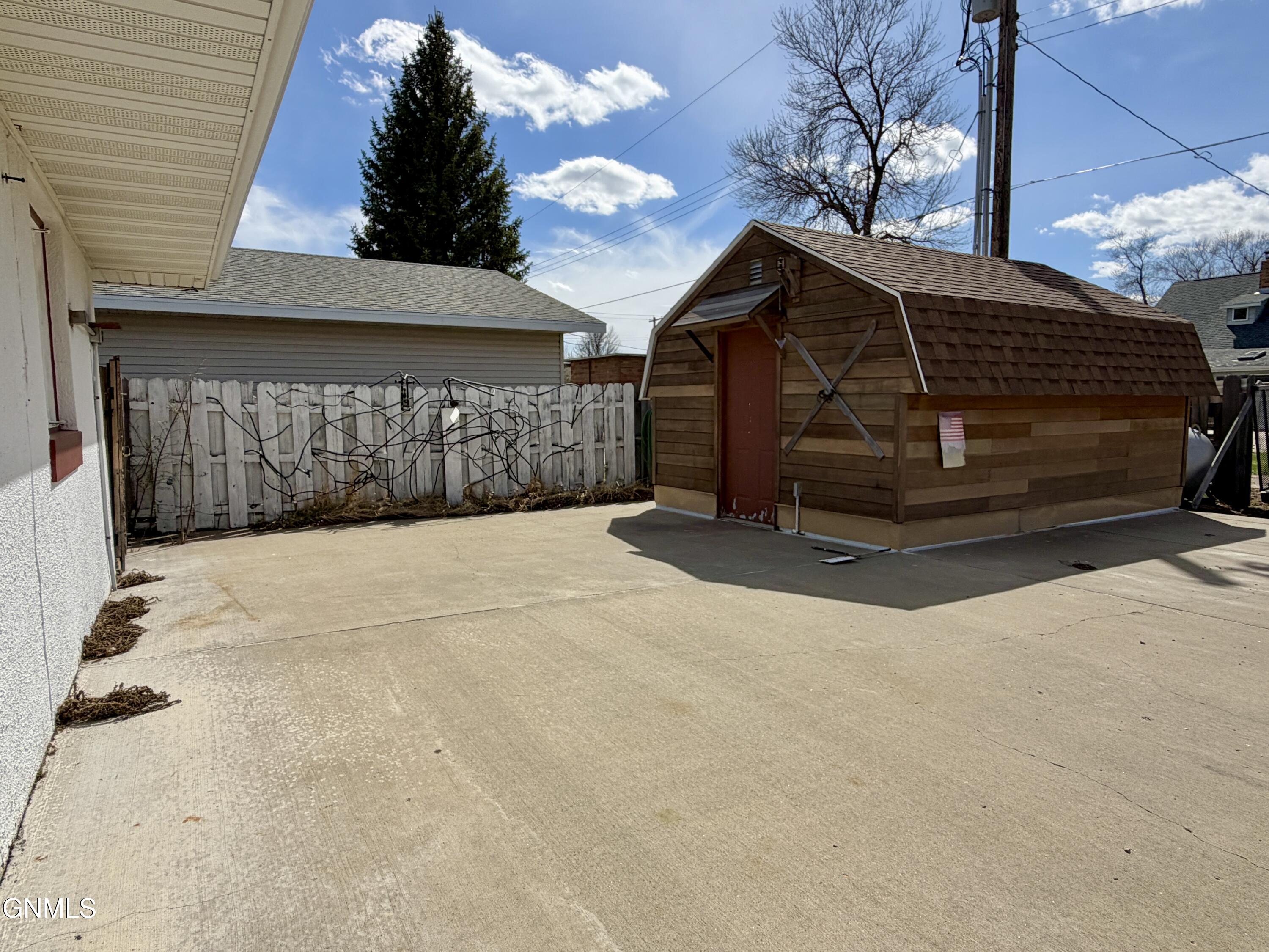 property viewer photo 39