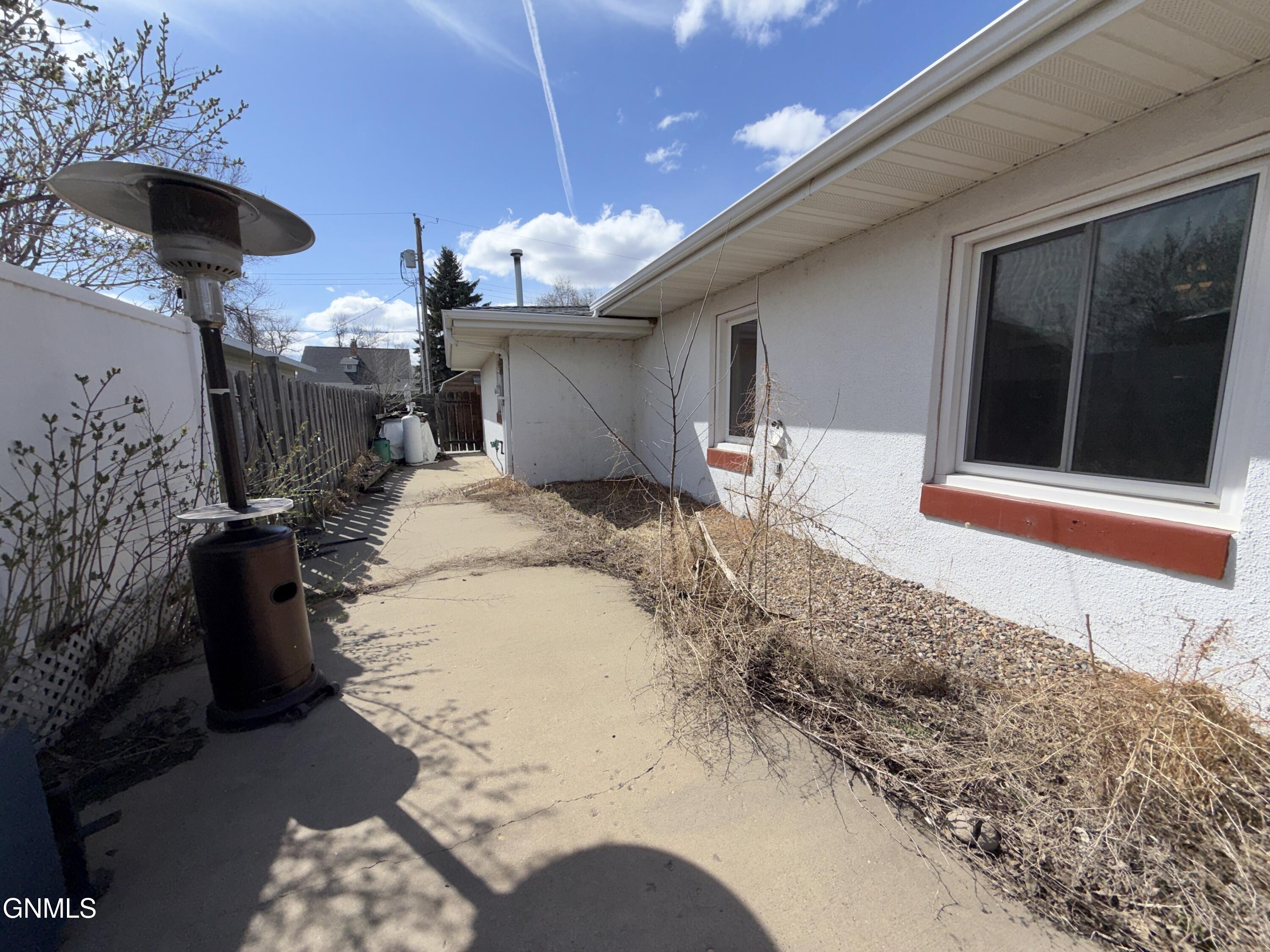 property viewer photo 40