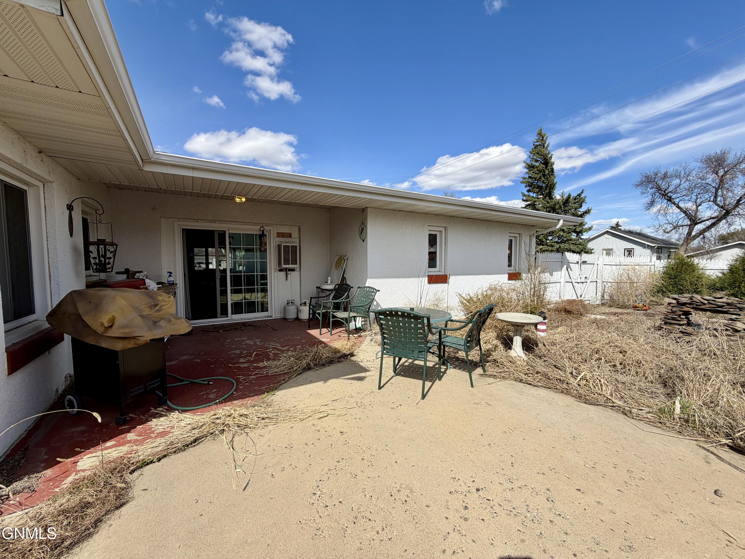 property viewer photo 42