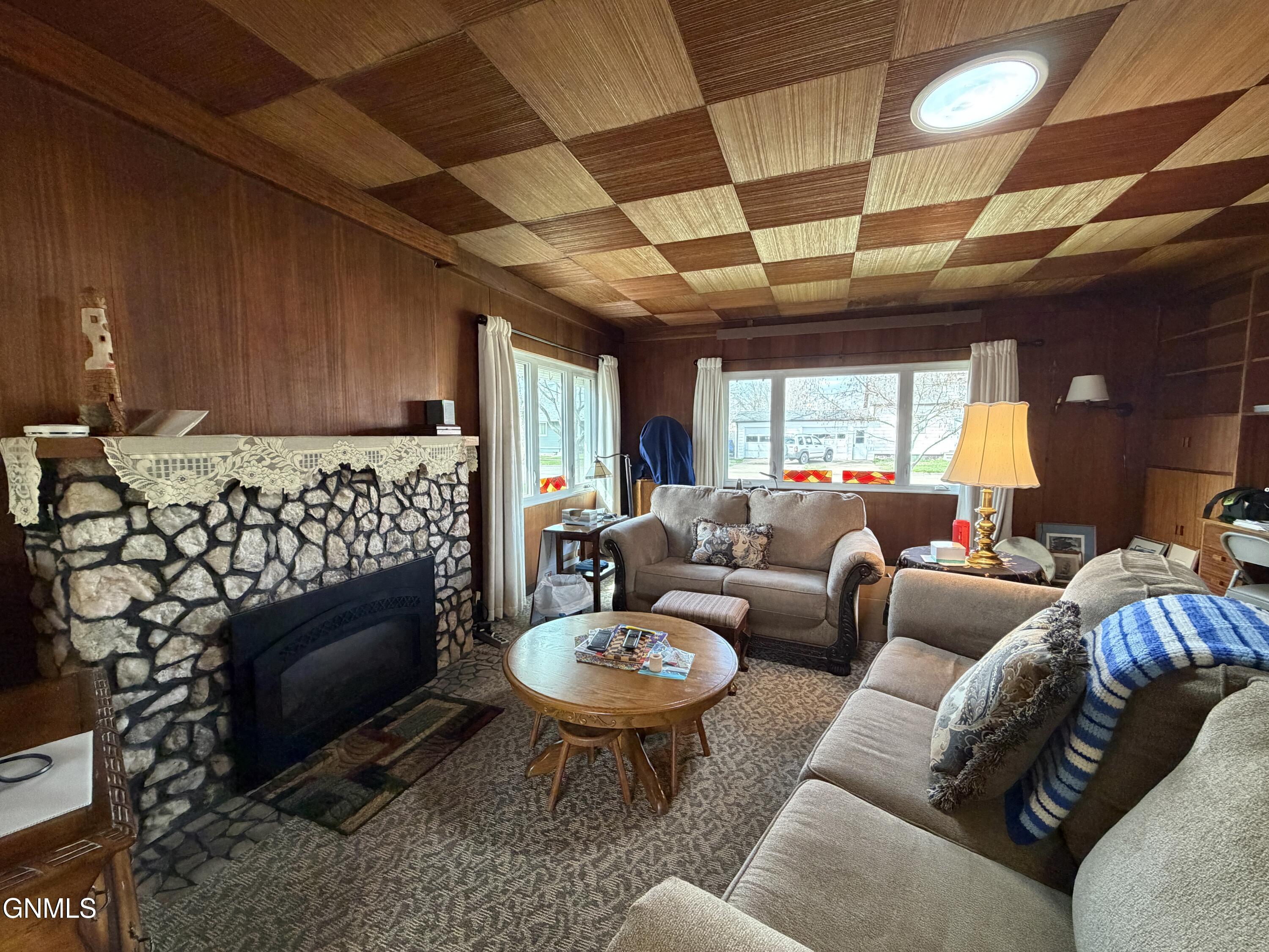 property viewer photo 7