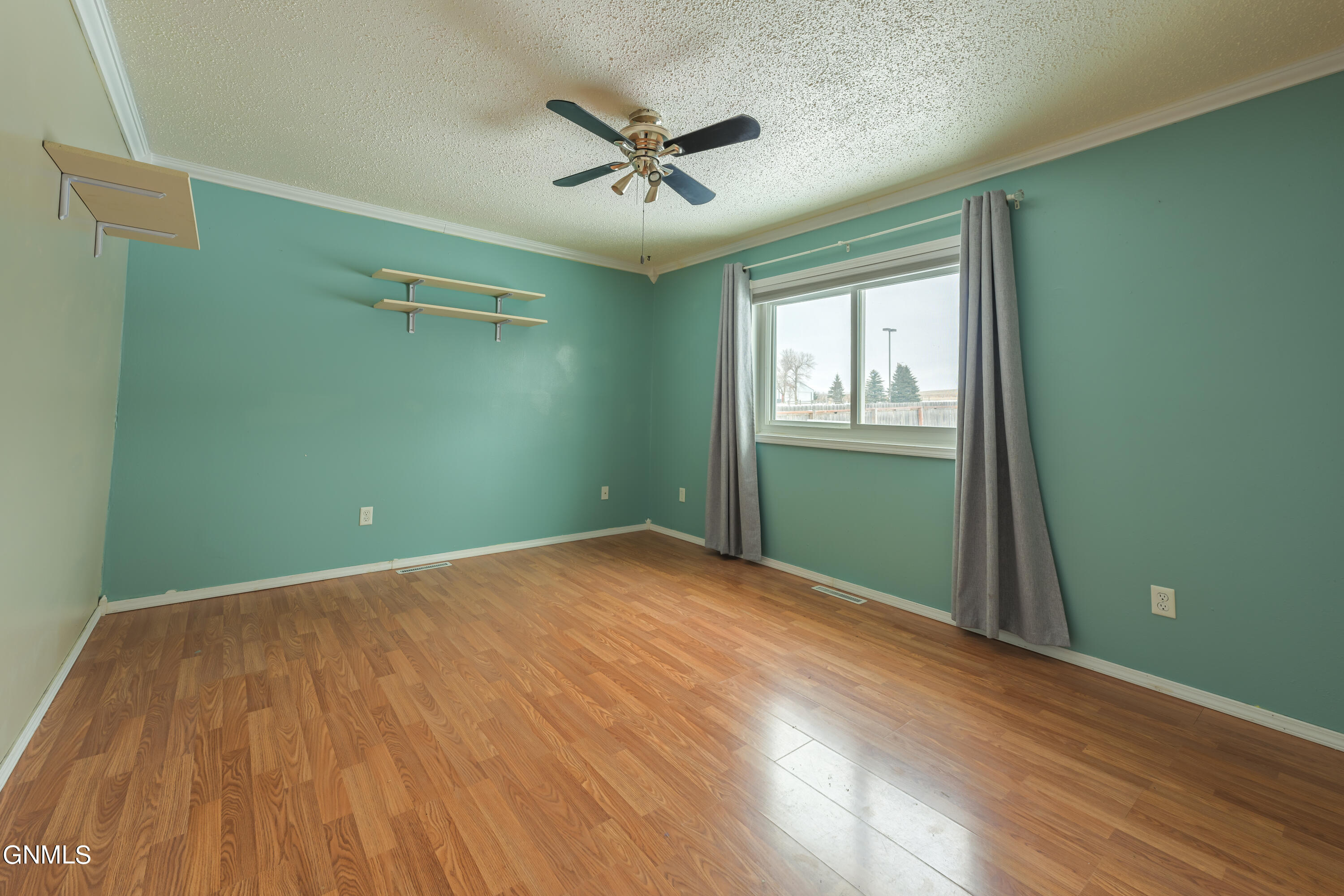 property viewer photo 11
