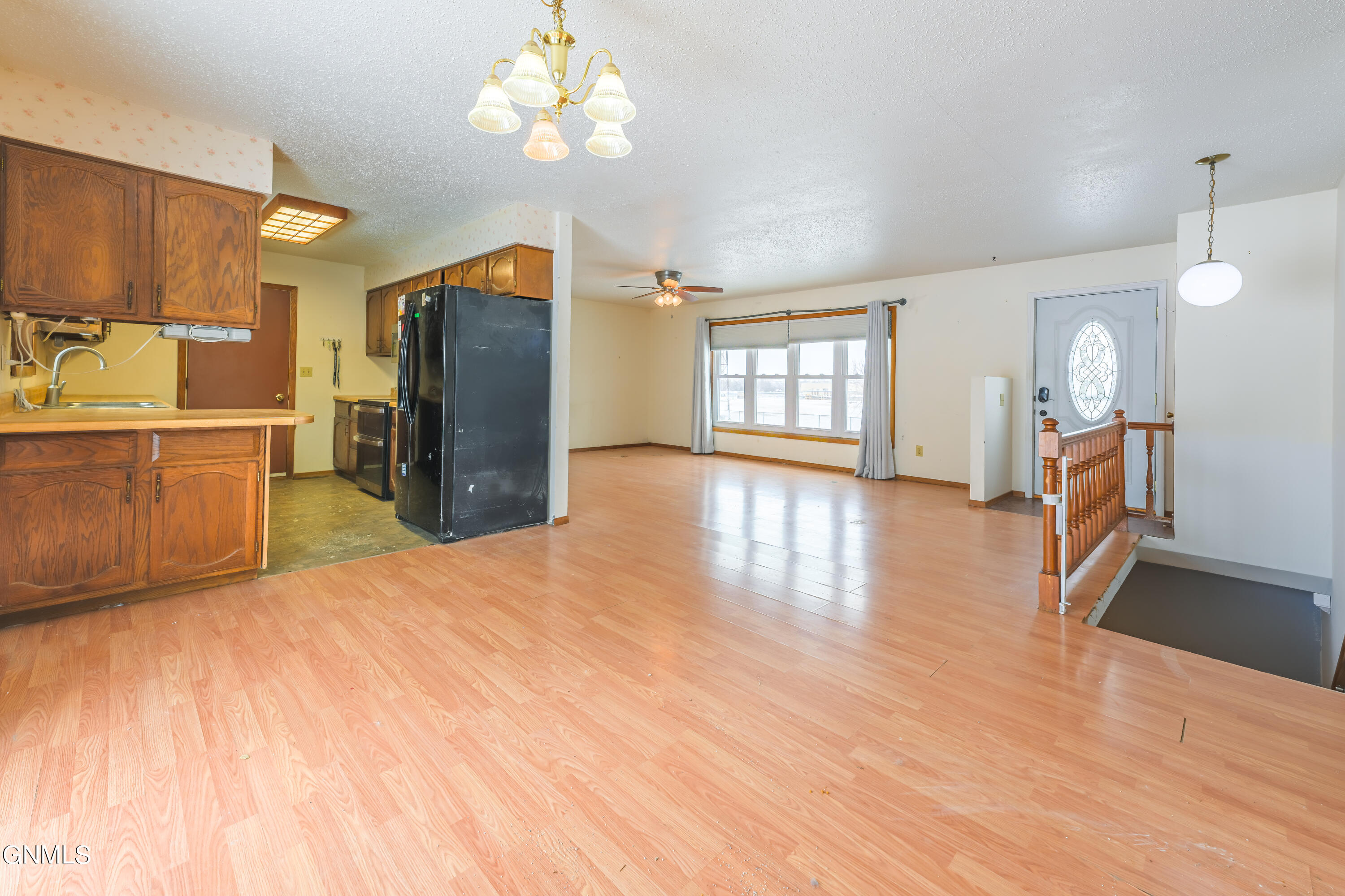 property viewer photo 3