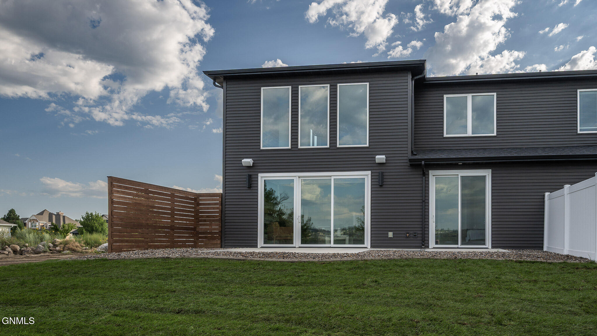 main property photo 83