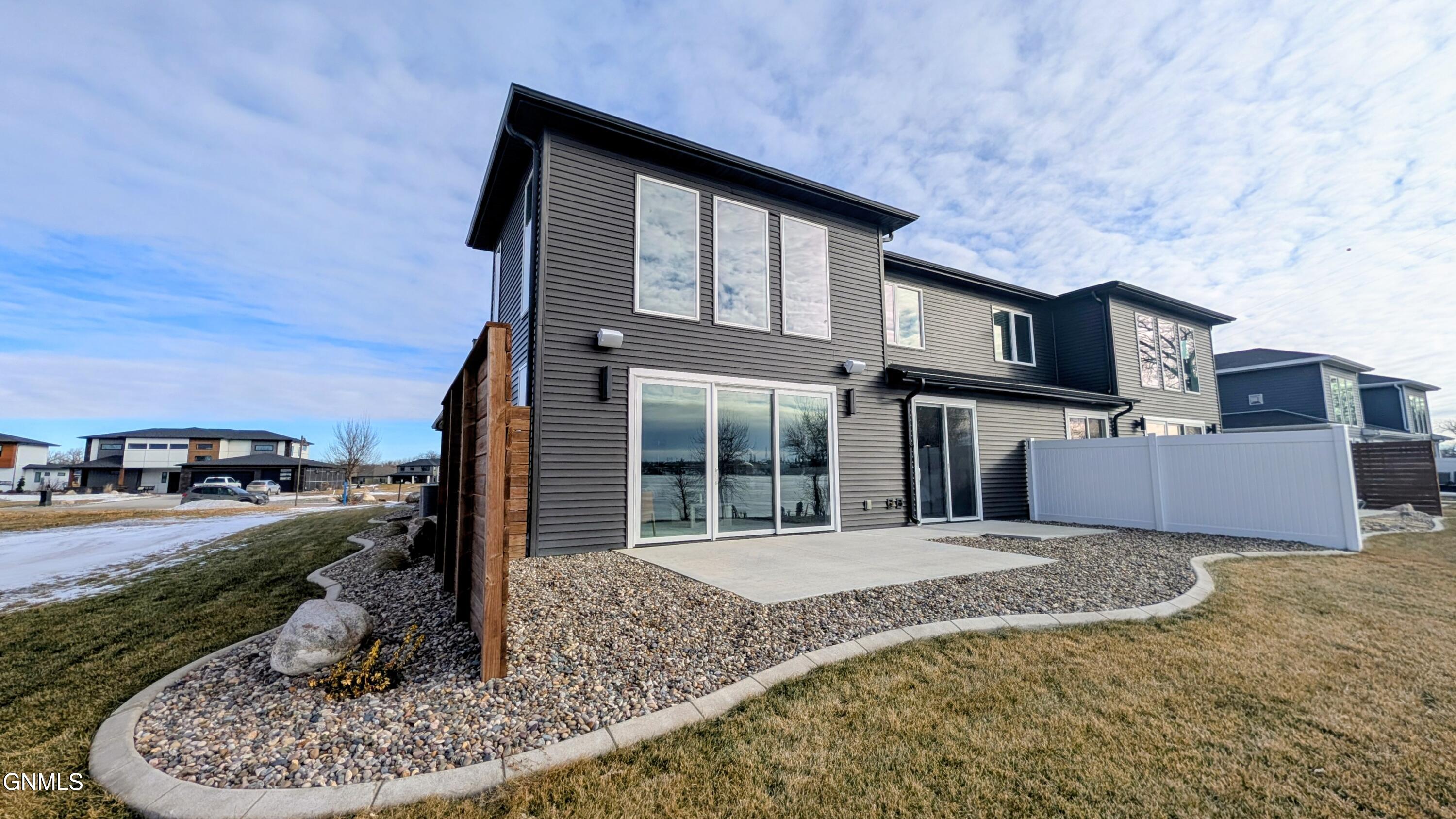 main property photo 87