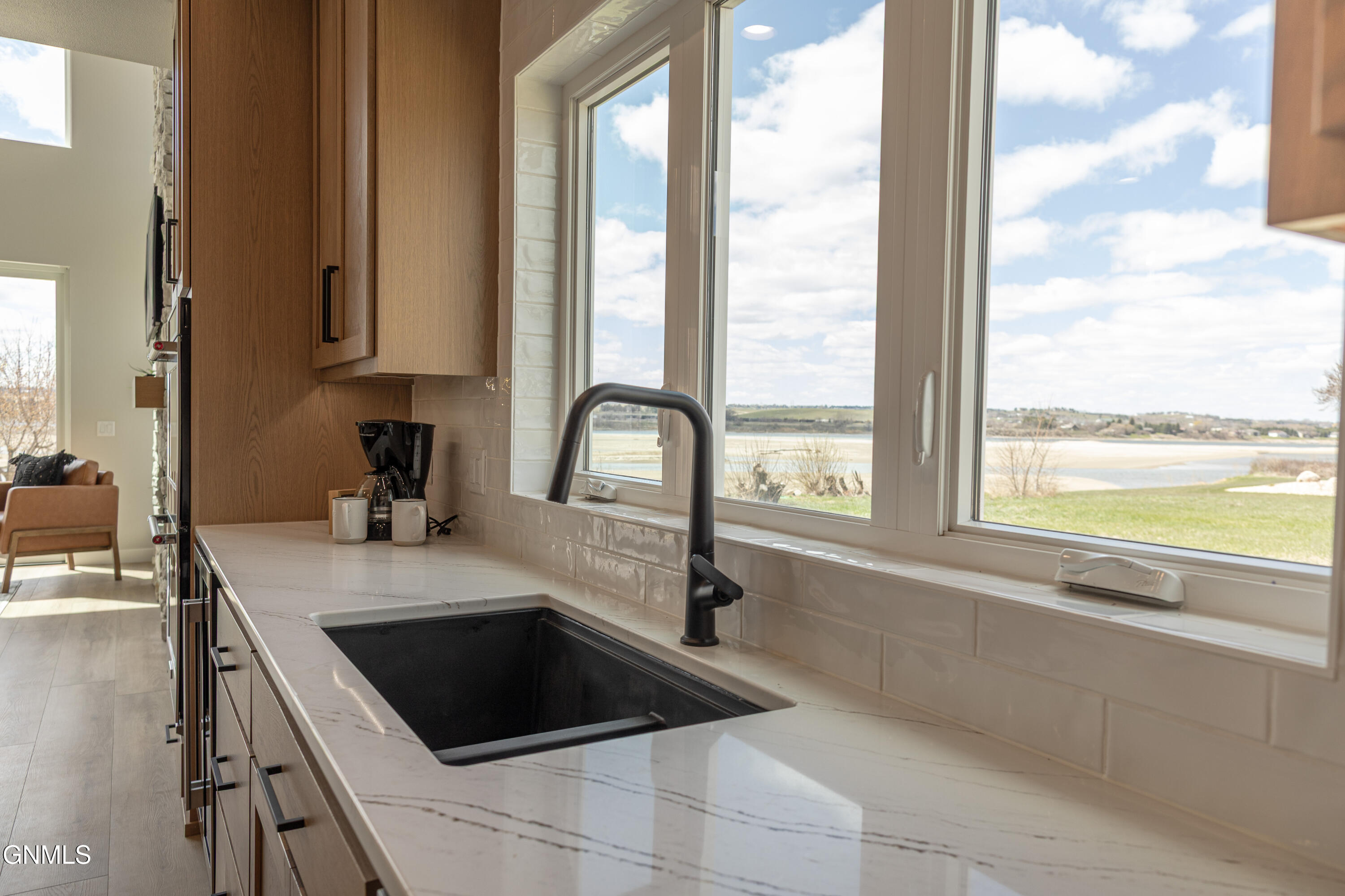 main property photo 92
