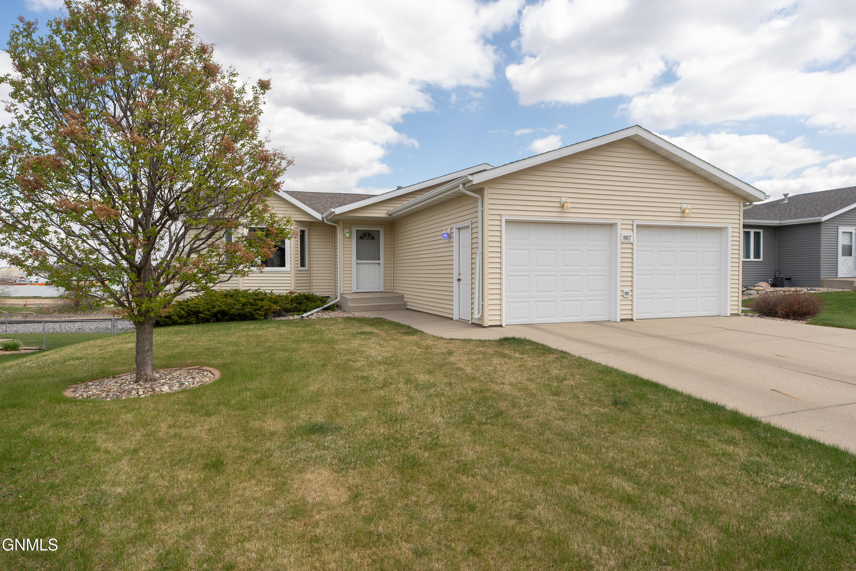 property viewer photo 1