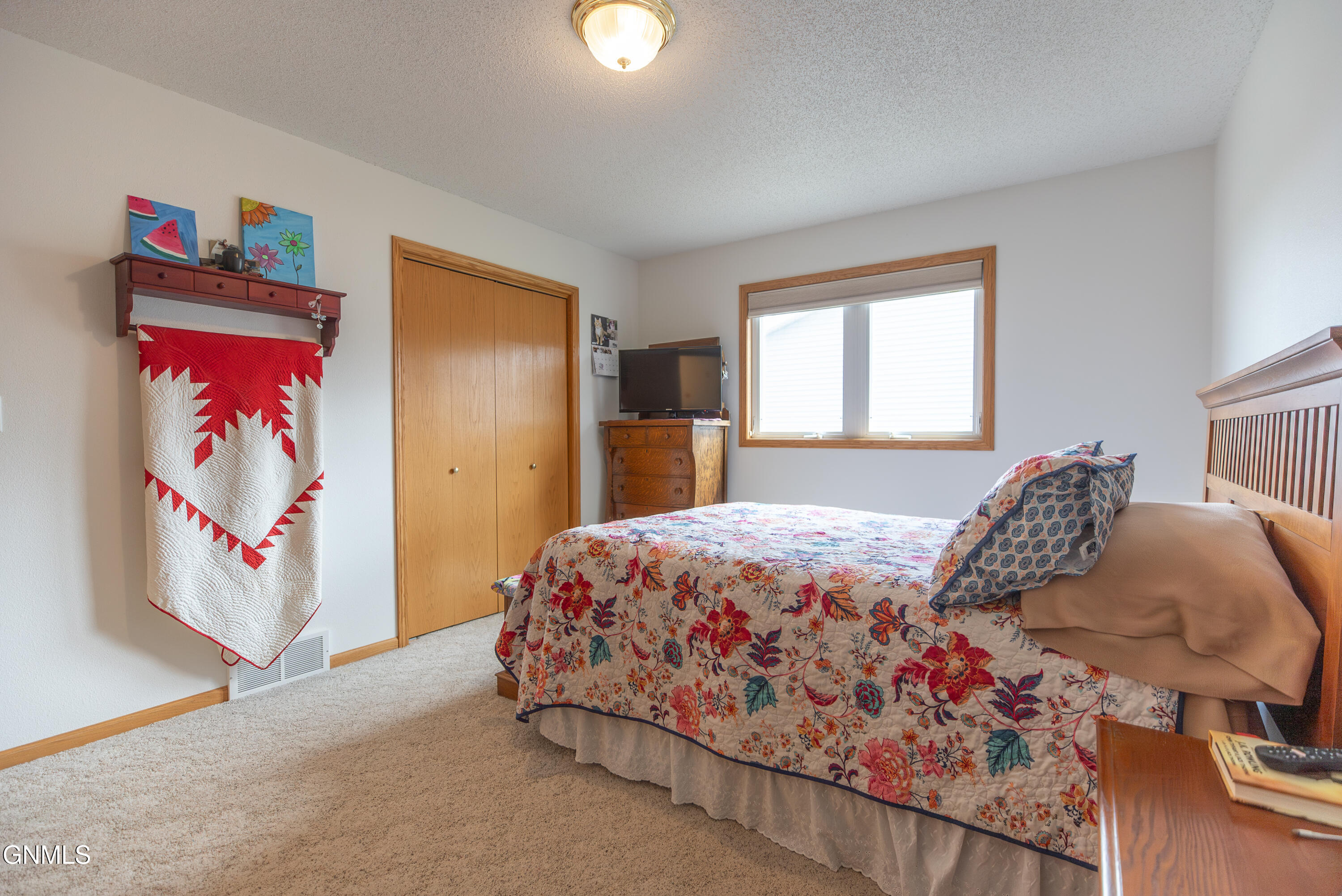 property viewer photo 16