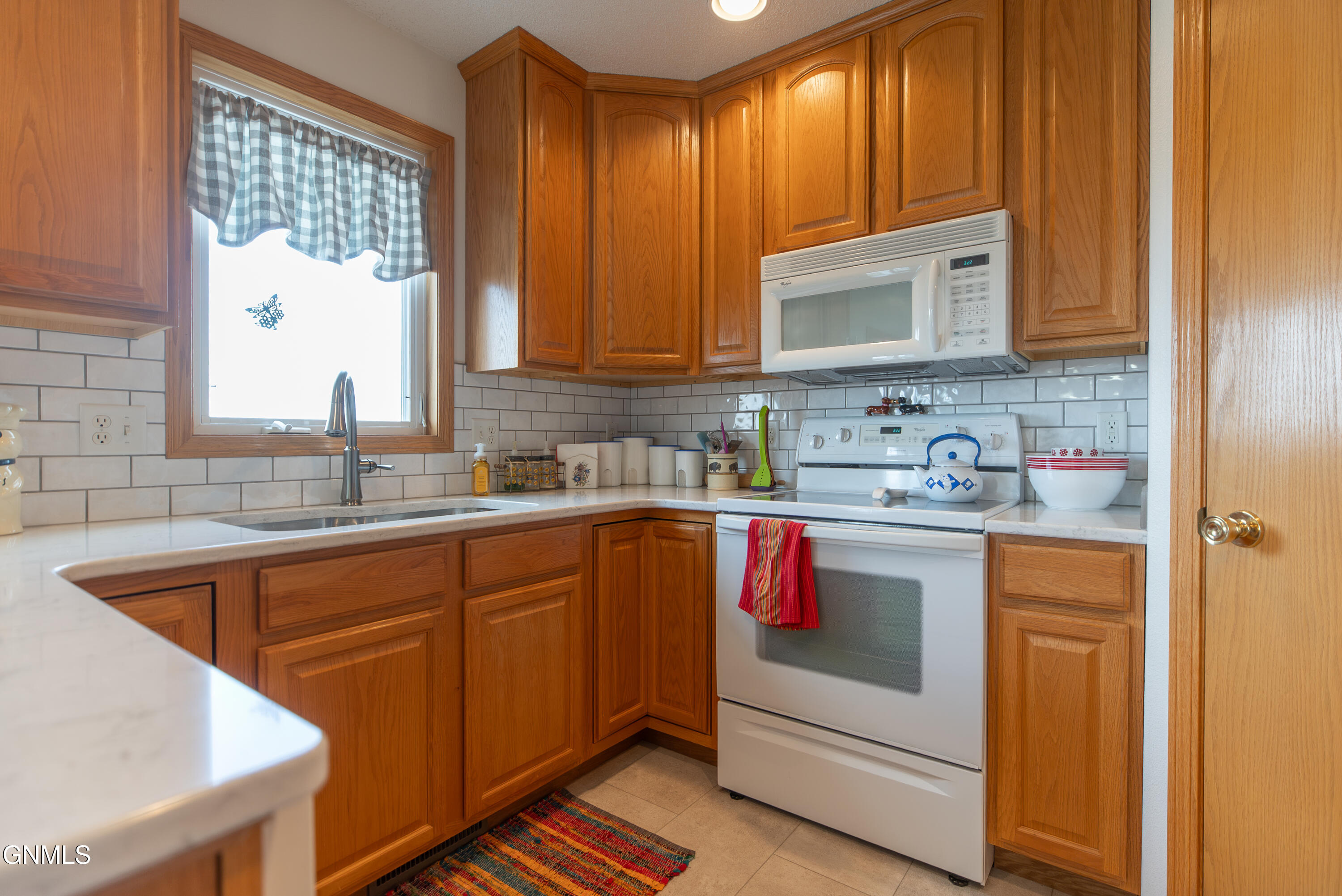 property viewer photo 23