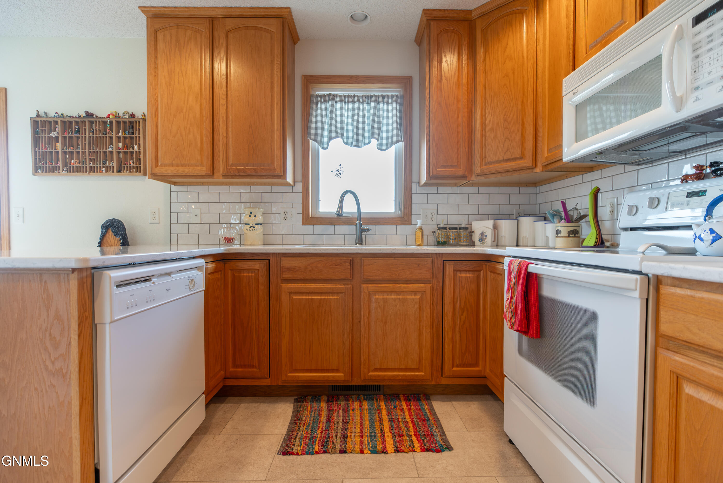 property viewer photo 26