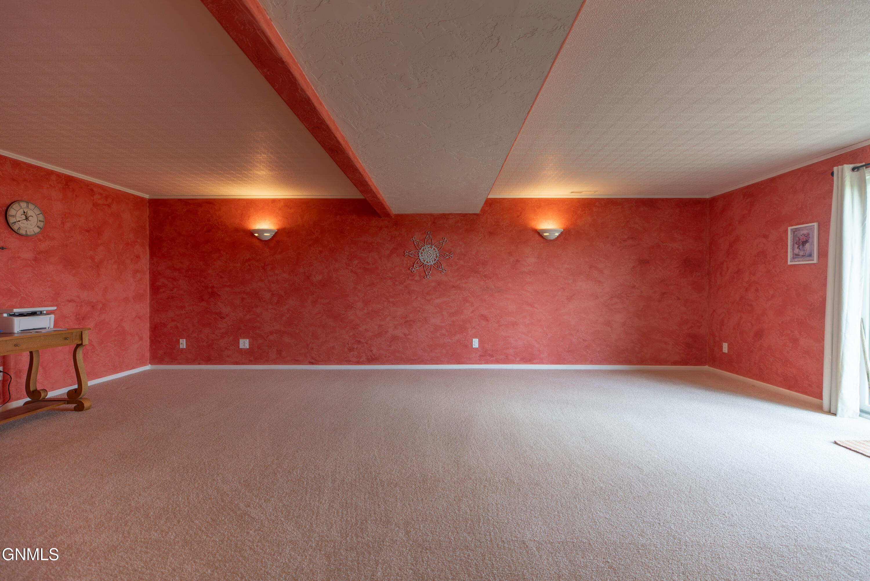 property viewer photo 30