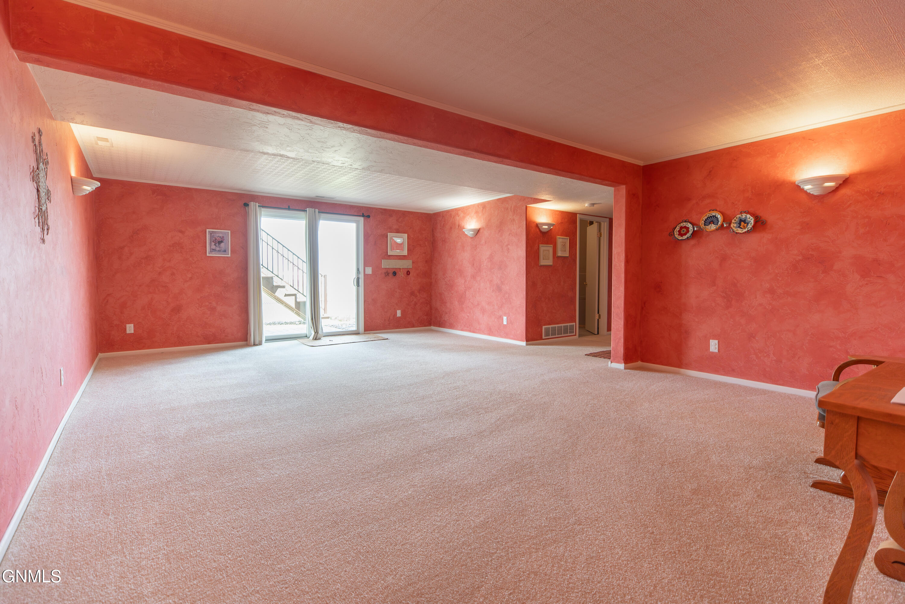 property viewer photo 33