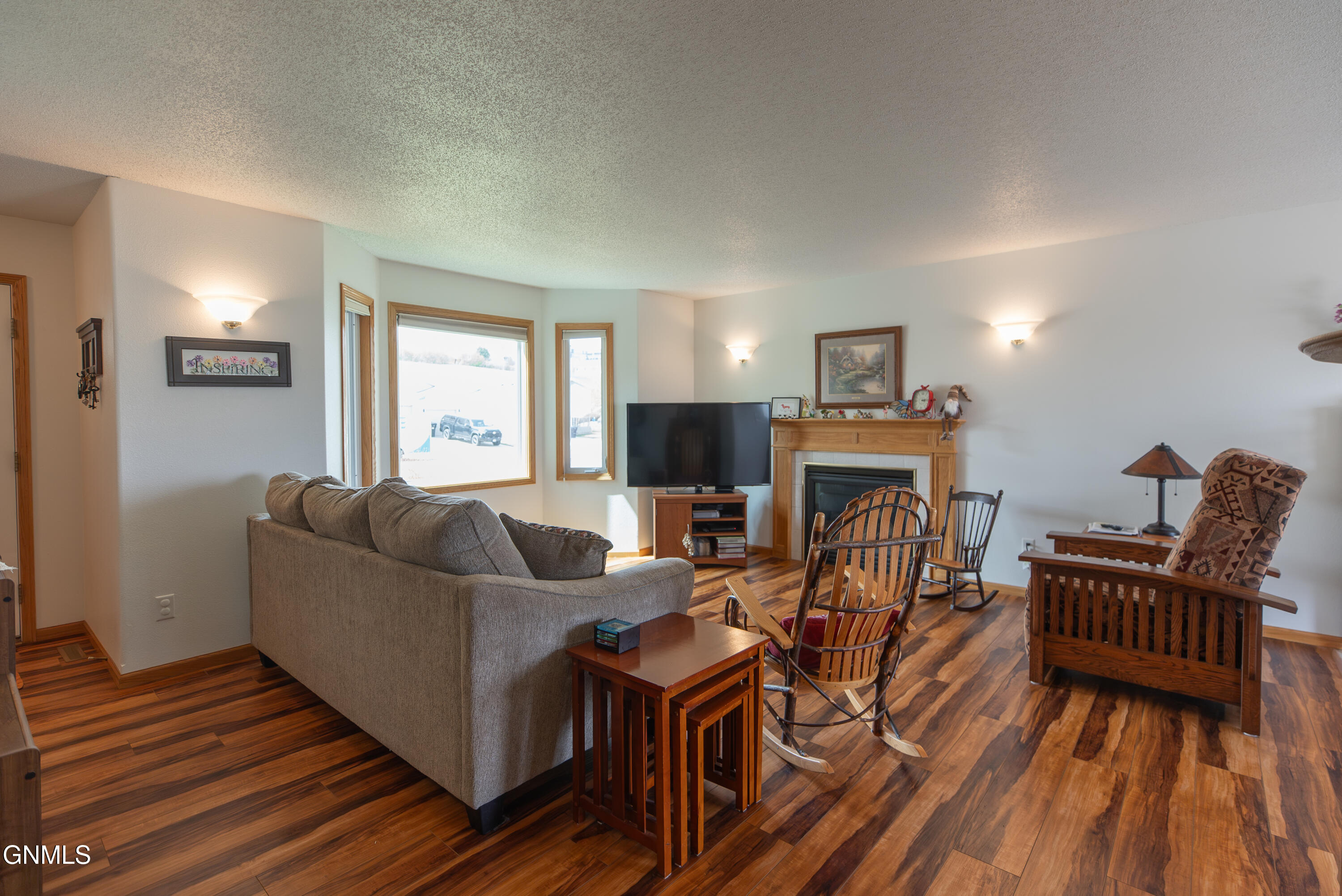 property viewer photo 7
