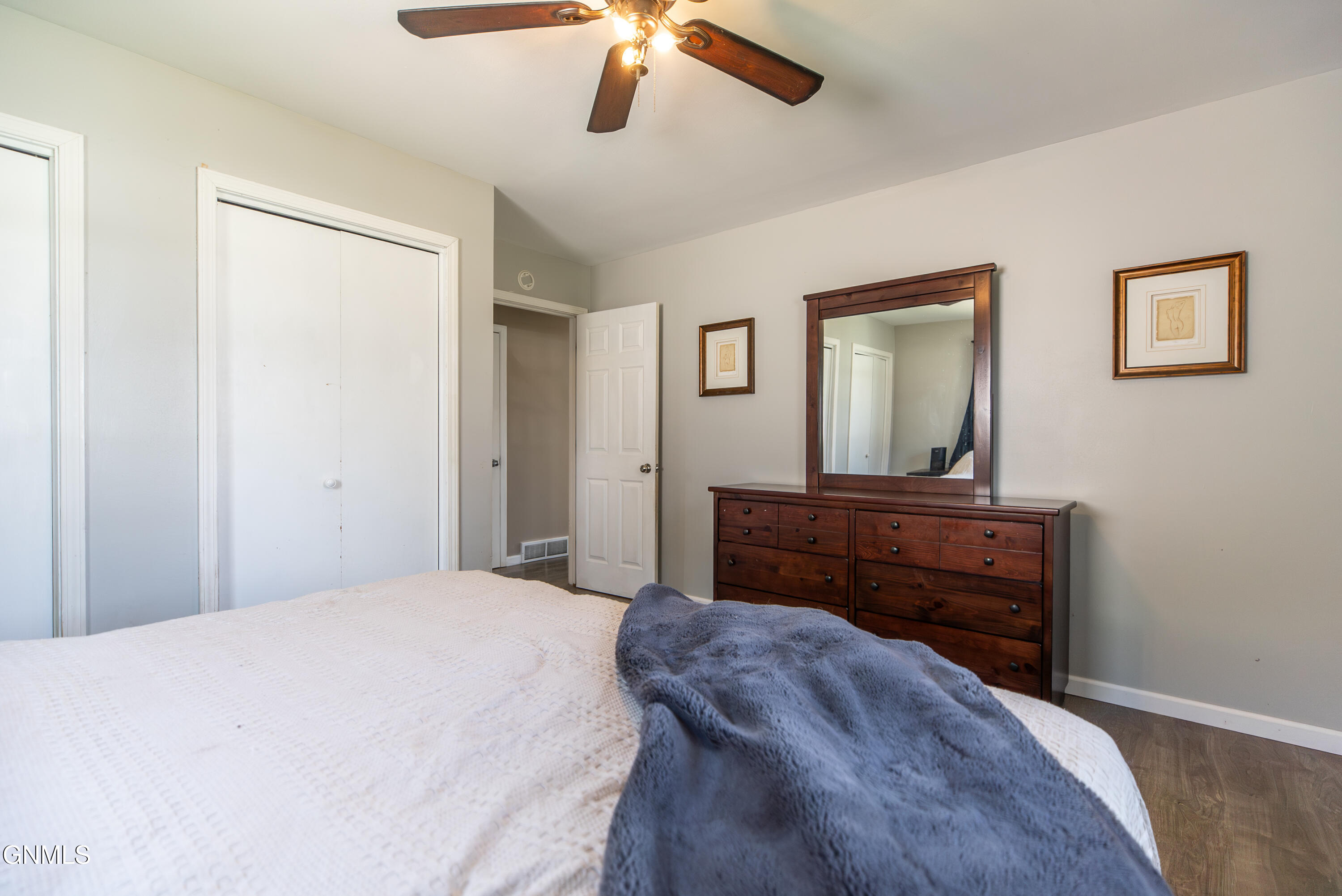 property viewer photo 21
