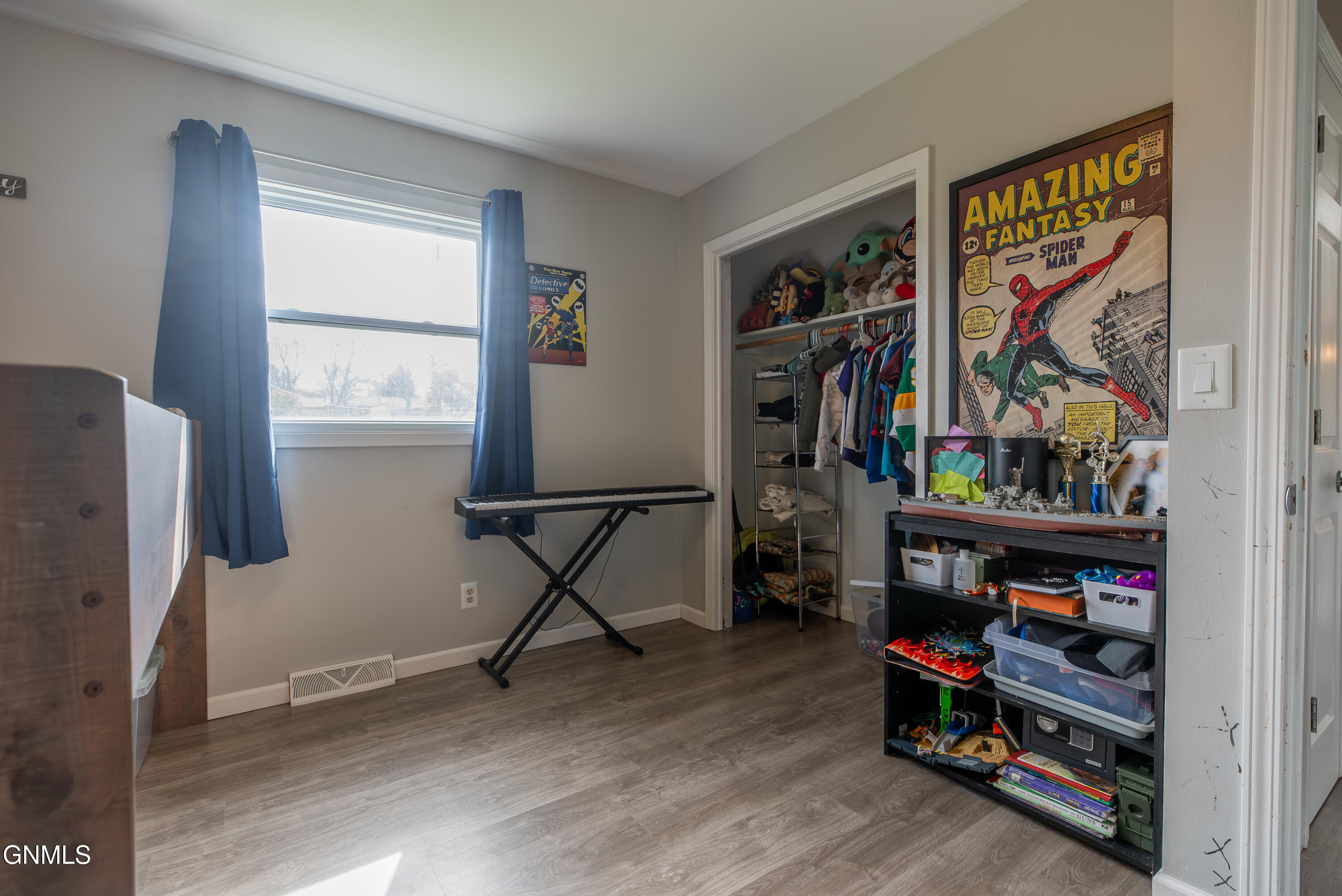 property viewer photo 23
