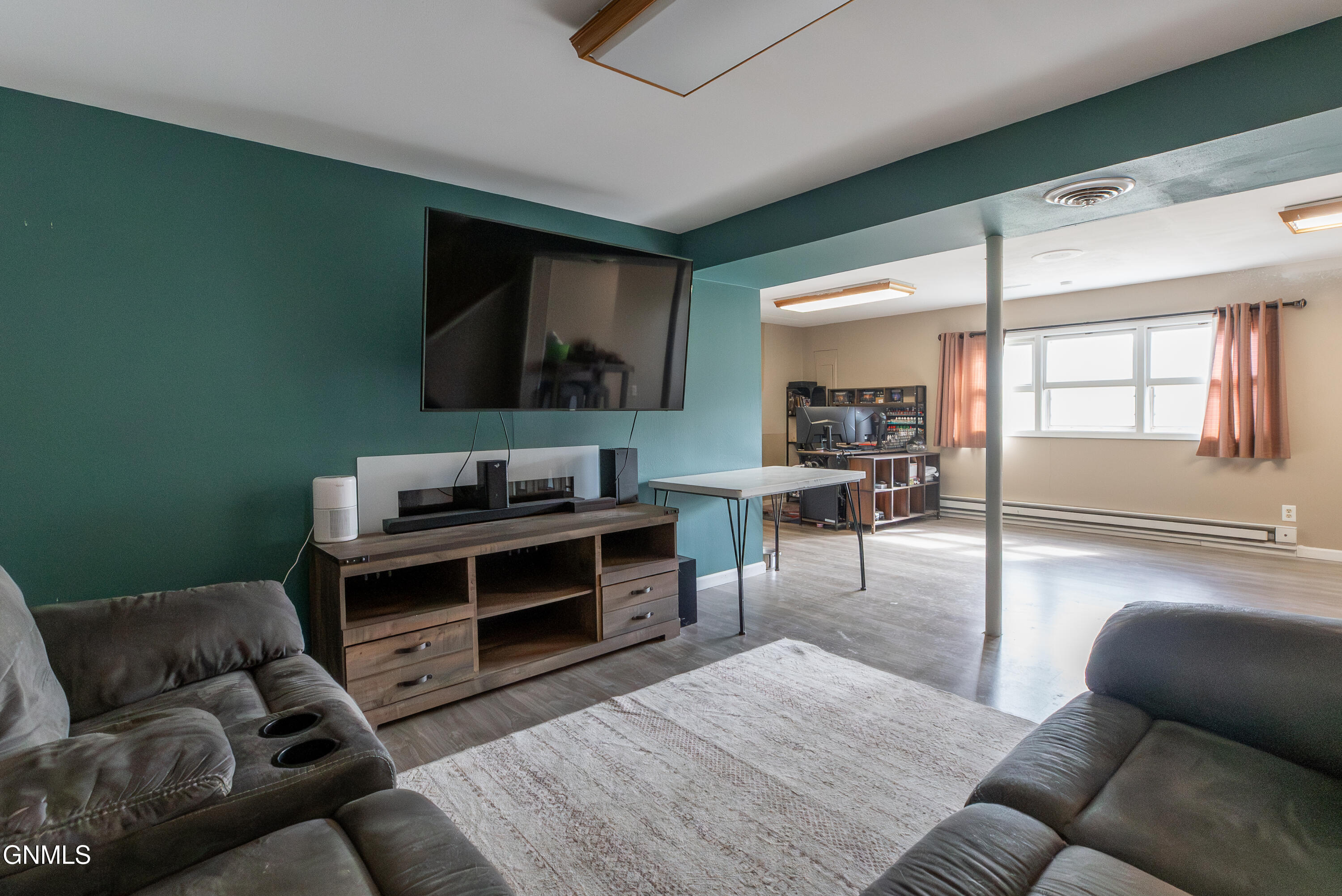 property viewer photo 26
