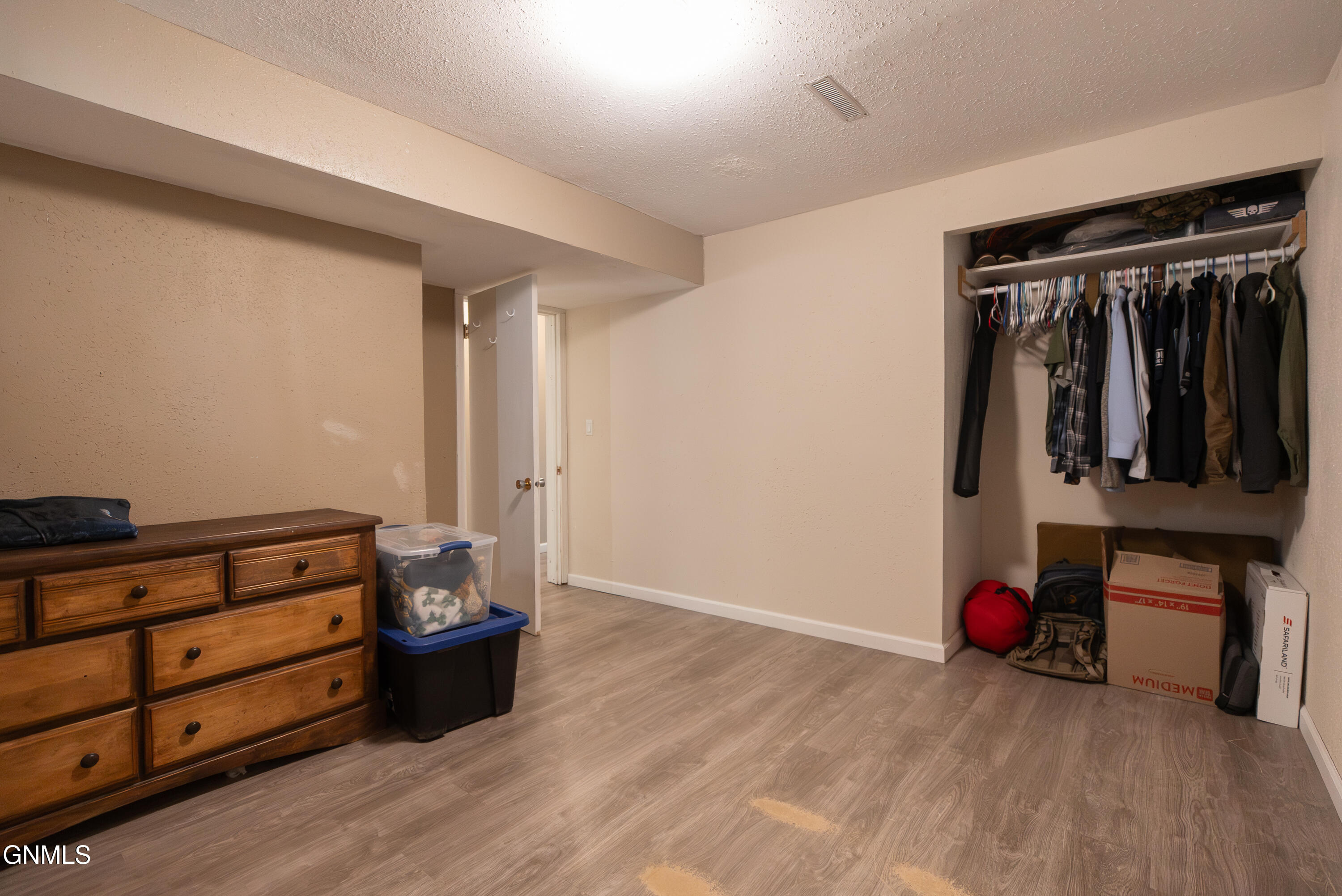 property viewer photo 33